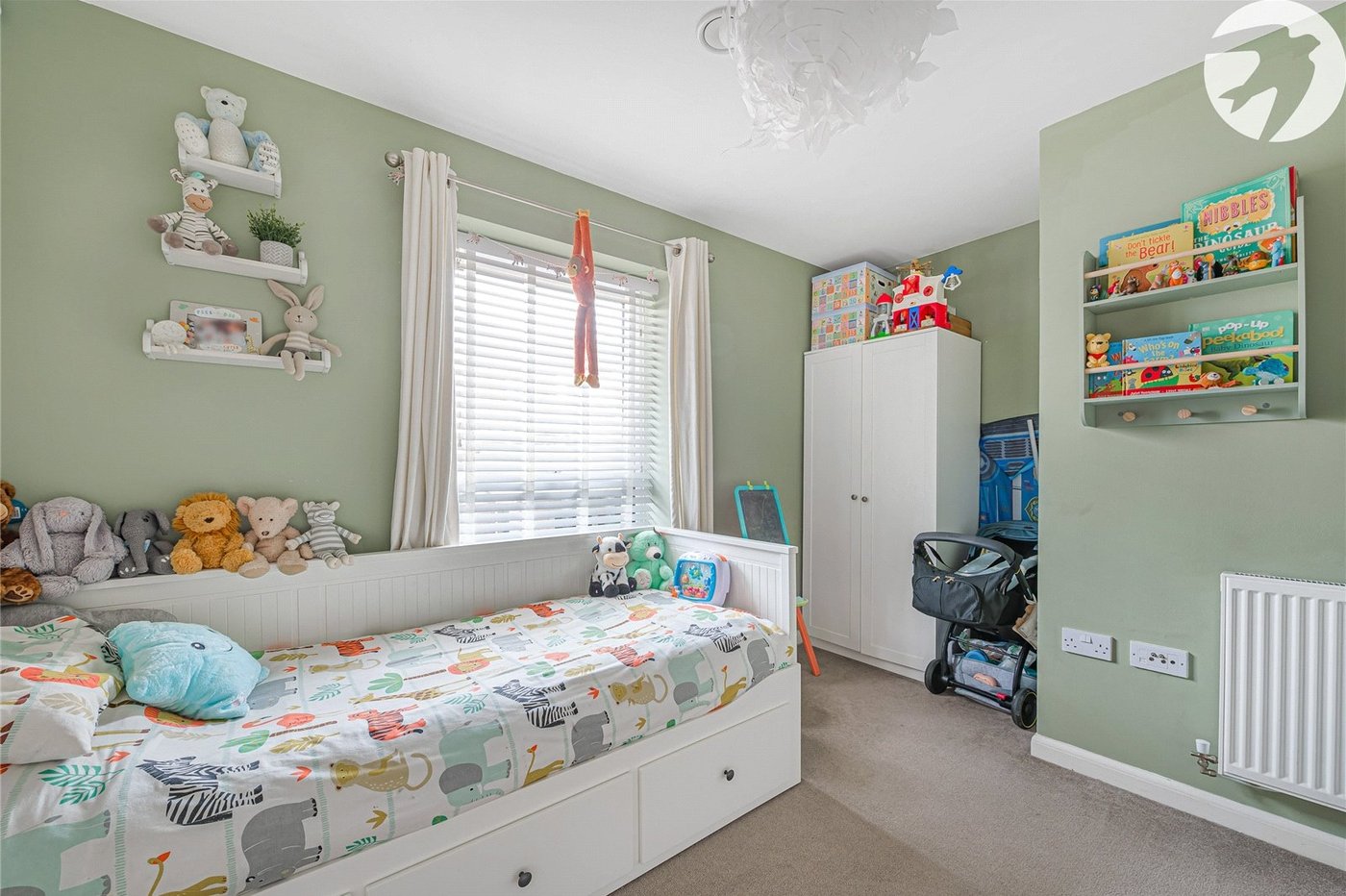 2 bedroom property for sale in Greenhithe | Robinson Jackson