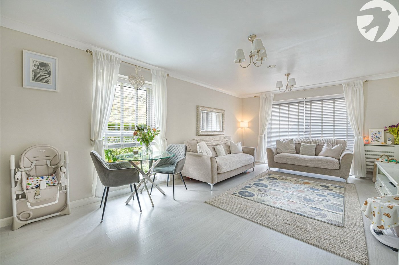 2 bedroom property for sale in Greenhithe | Robinson Jackson
