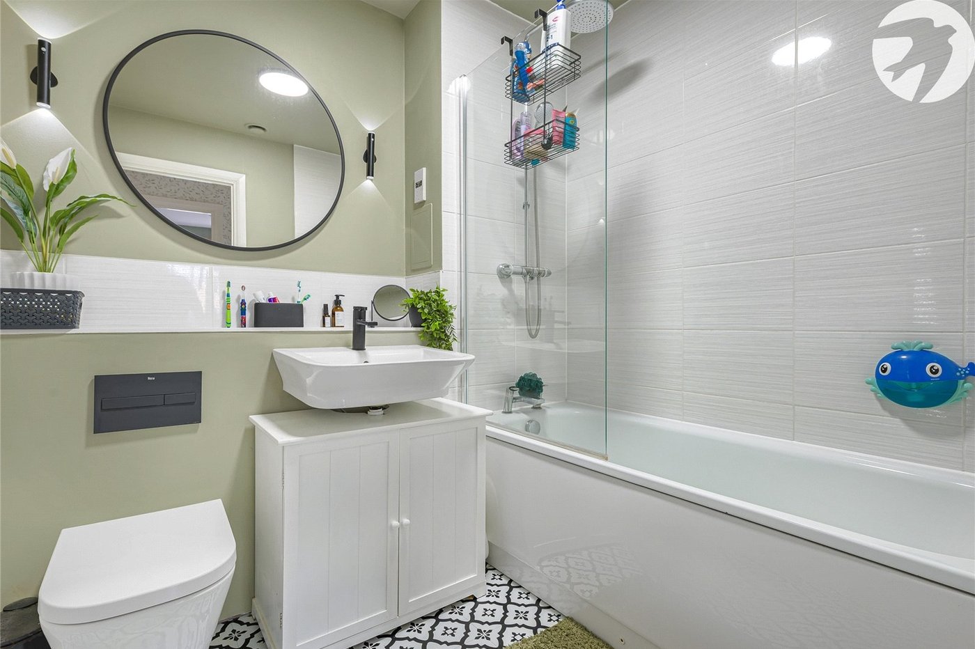 2 bedroom property for sale in Greenhithe | Robinson Jackson