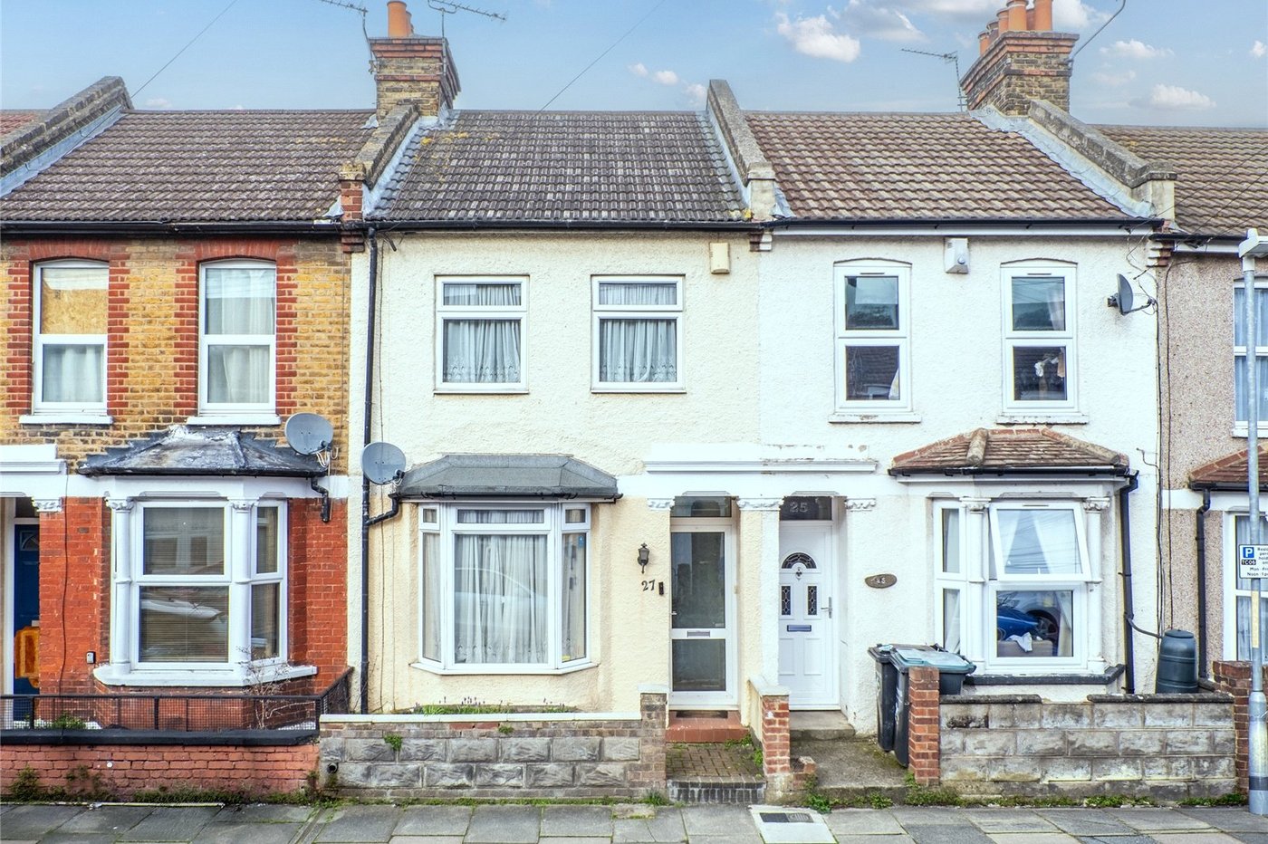 2 bedroom house for sale in Gravesend | Robinson Michael & Jackson