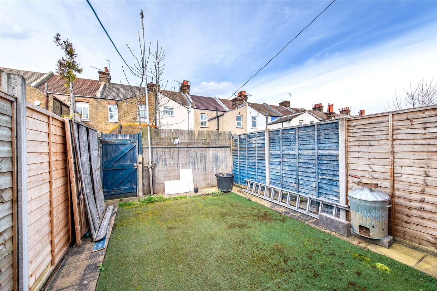 2 bedroom house for sale in Gravesend | Robinson Michael & Jackson