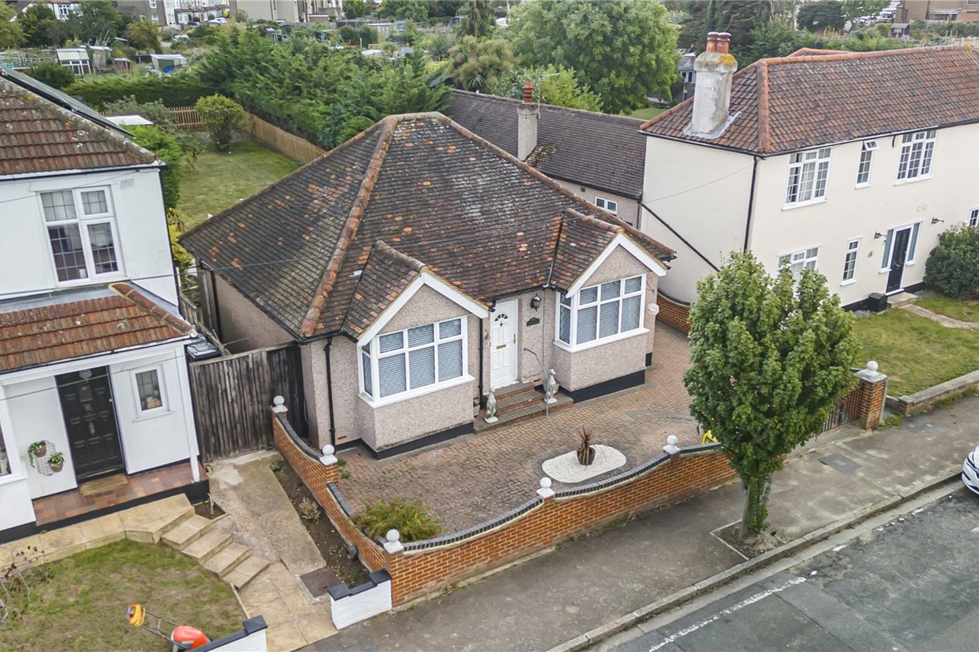 1 bedroom bungalow for sale in West Dartford | Robinson Jackson