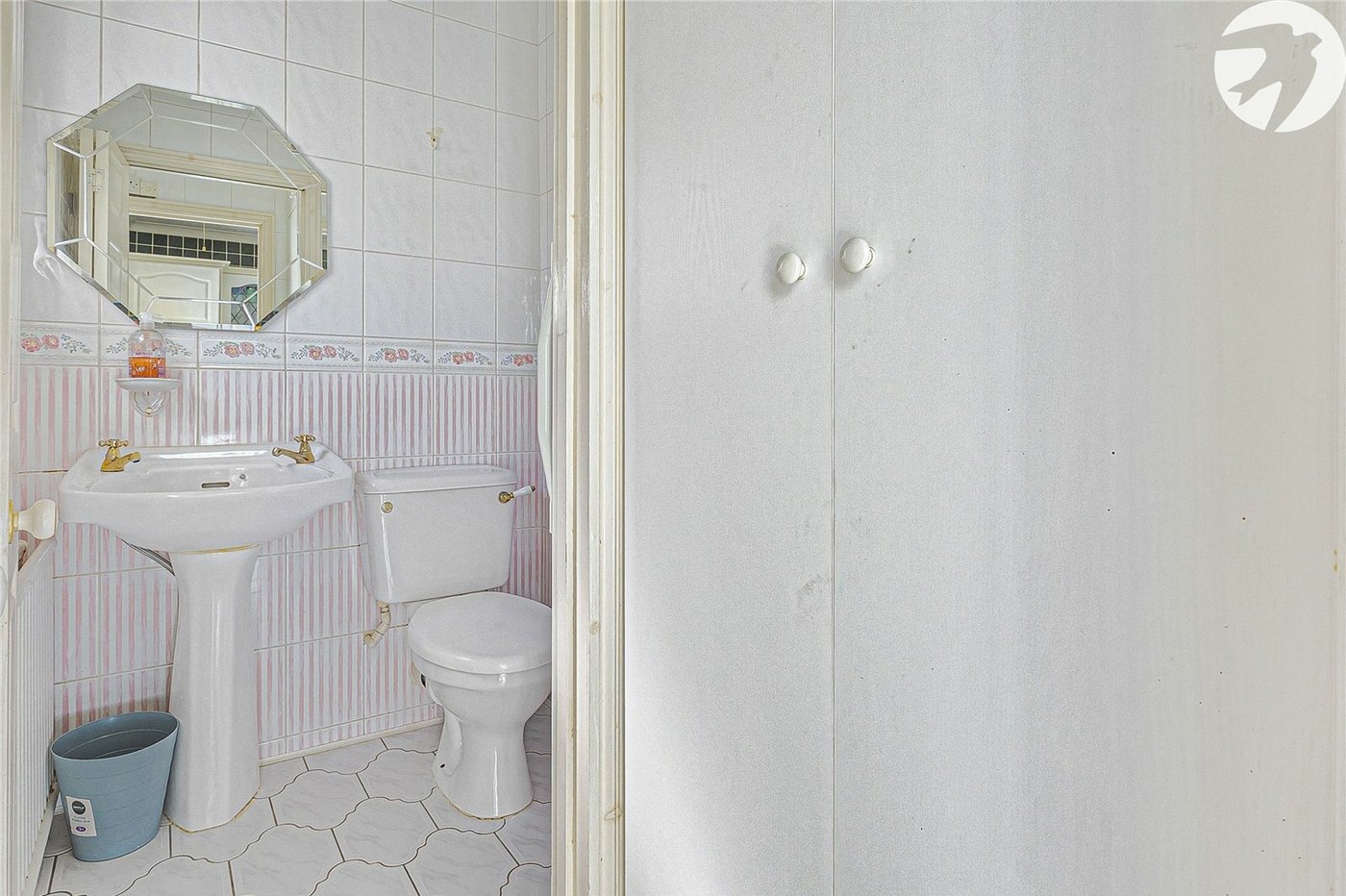 1 bedroom bungalow for sale in West Dartford | Robinson Jackson