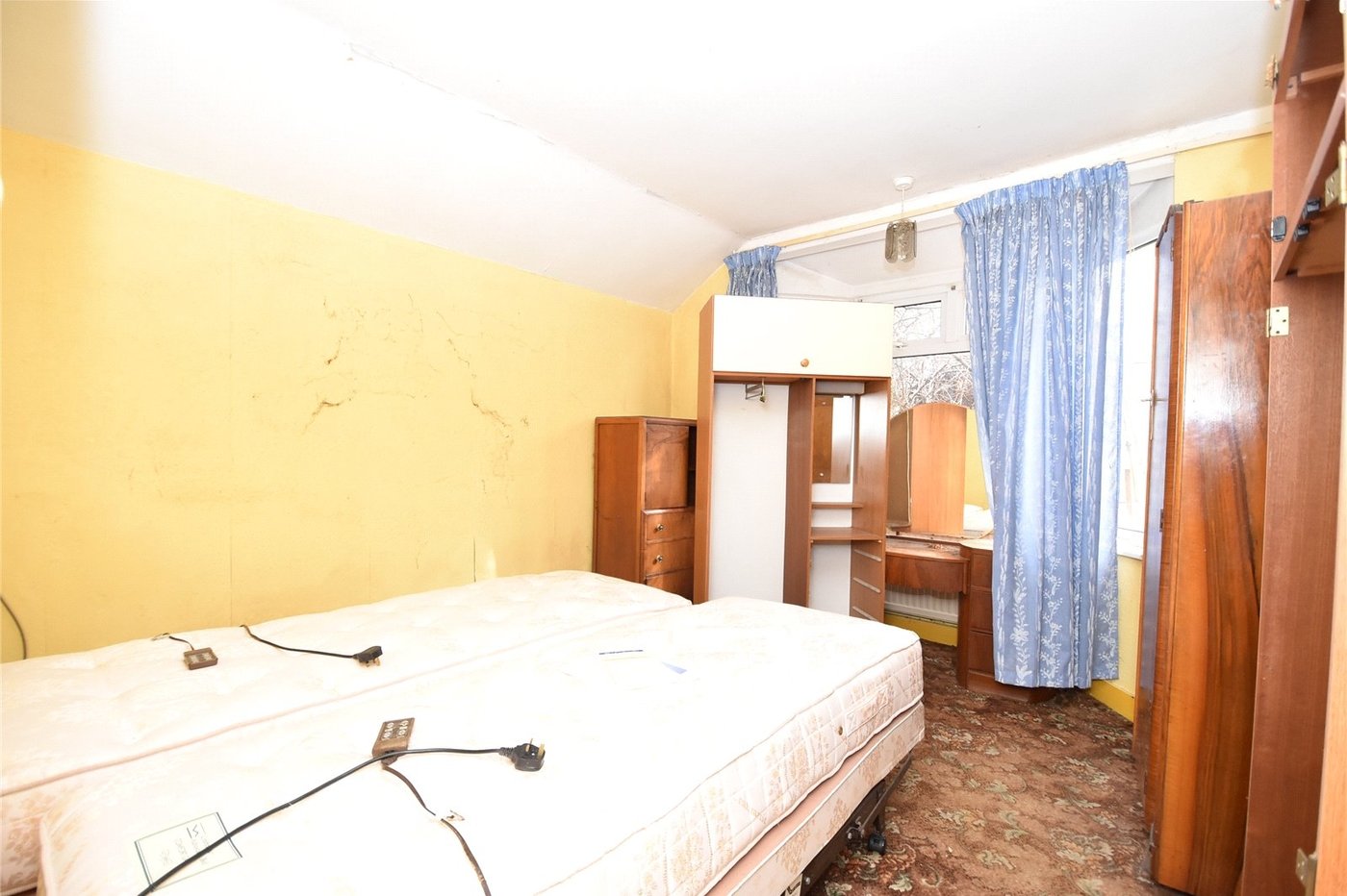 3 bedroom bungalow for sale in West Dartford | Robinson Jackson