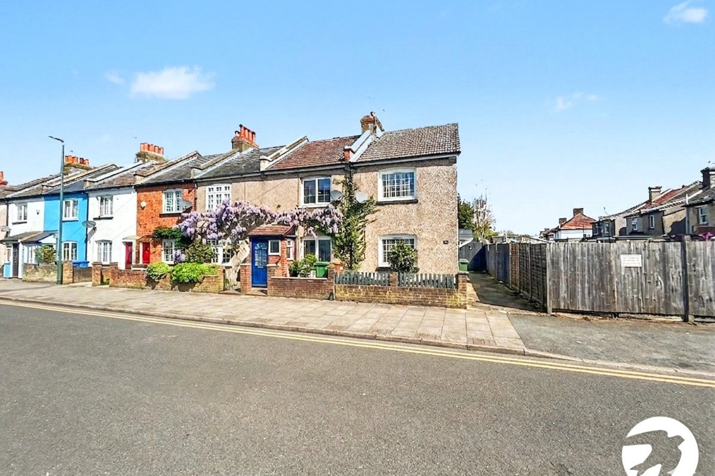 2 bedroom house for sale in Sidcup | Robinson Jackson