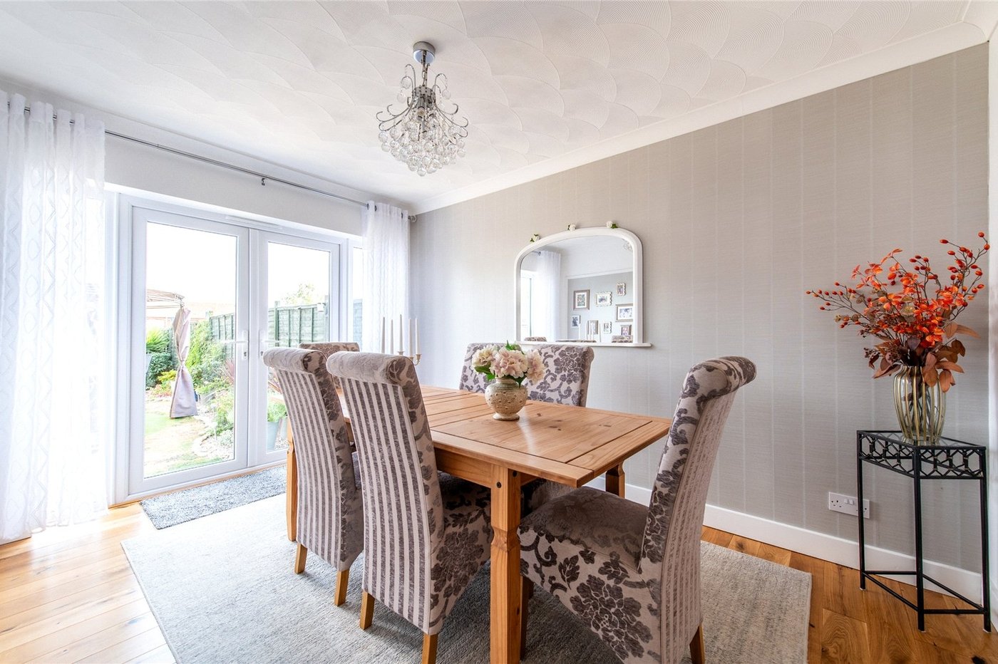 2 bedroom house for sale in Chalk | Robinson Michael & Jackson