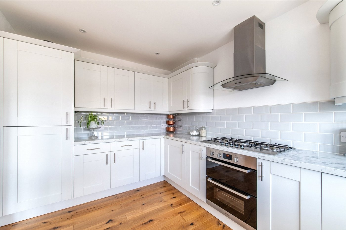 2 bedroom house for sale in Chalk | Robinson Michael & Jackson
