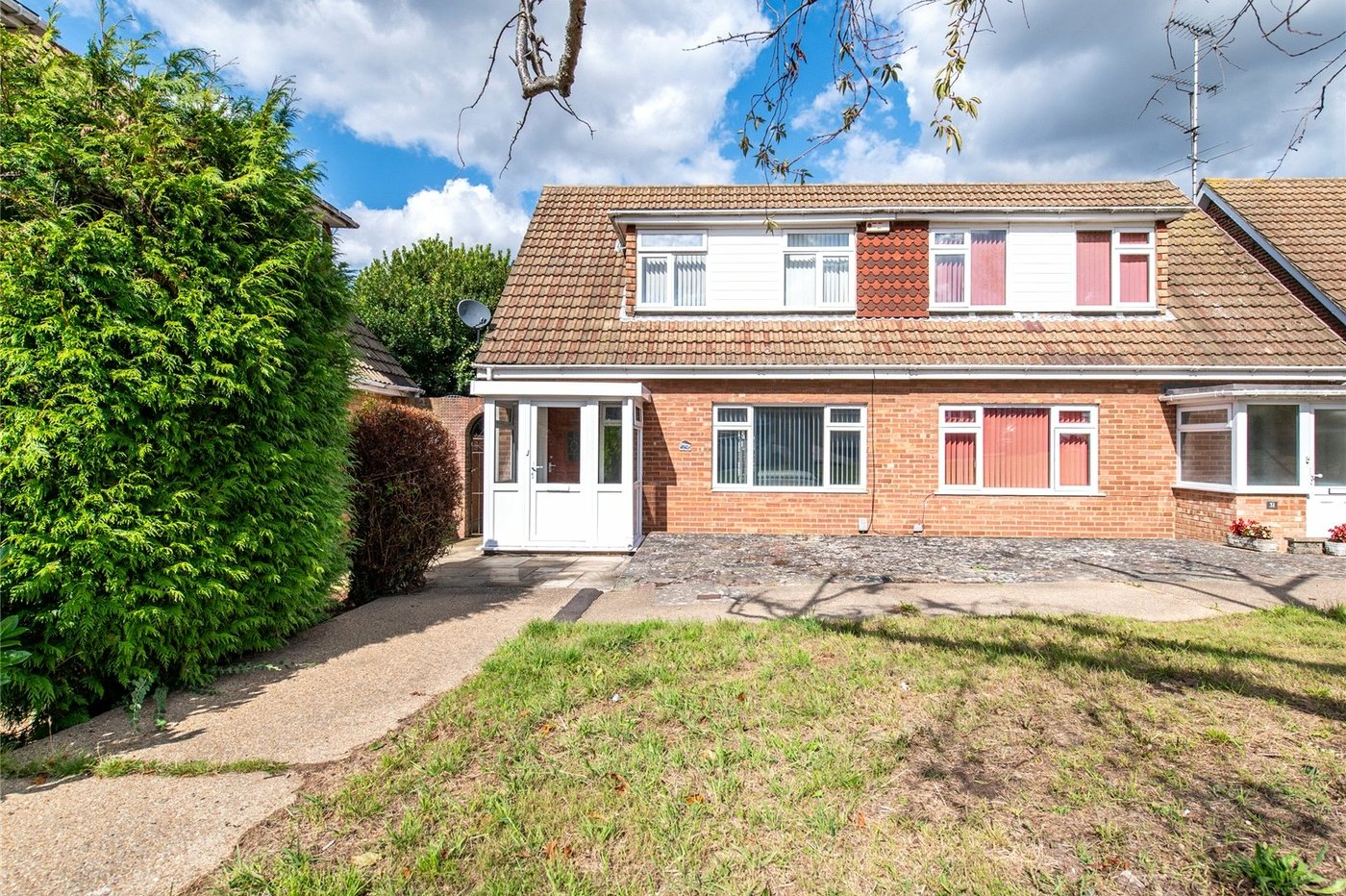 2 bedroom house for sale in Chalk | Robinson Michael & Jackson