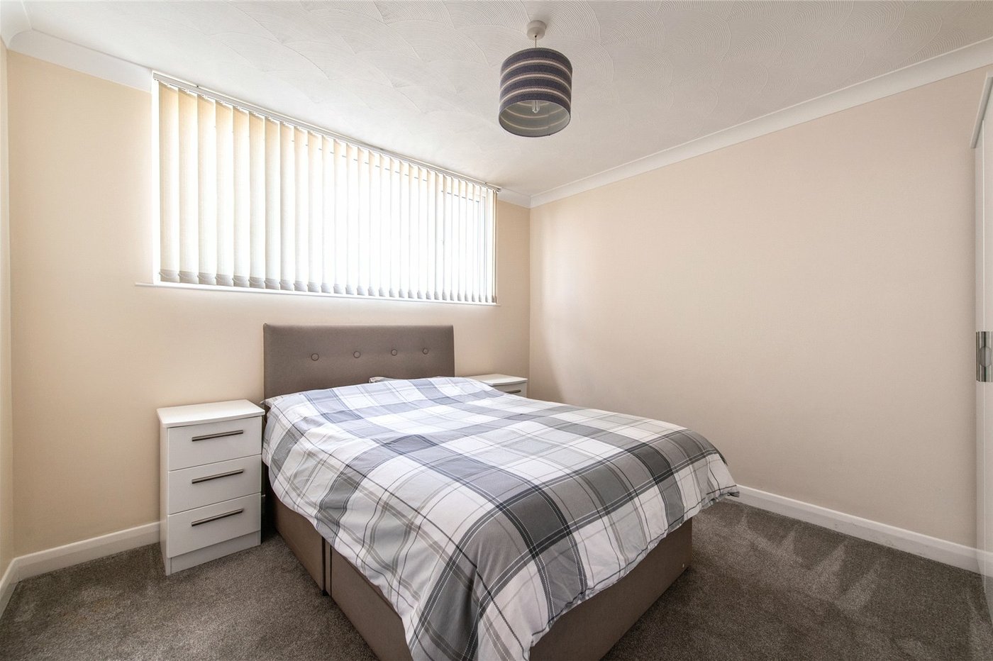 2 bedroom house for sale in Chalk | Robinson Michael & Jackson