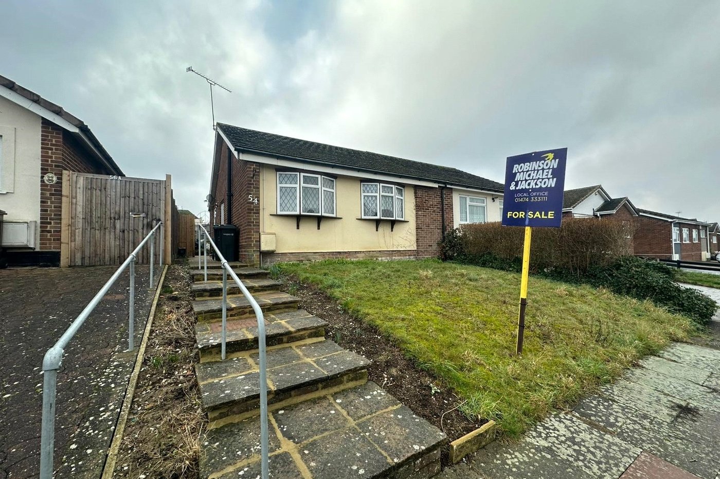 2 bedroom bungalow for sale in Chalk | Robinson Michael & Jackson