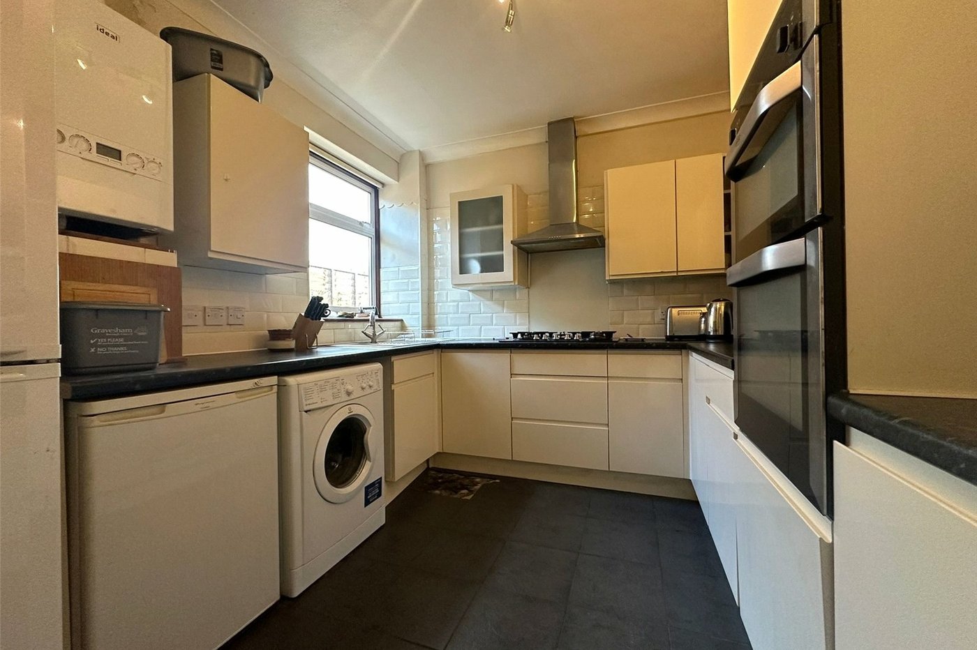 2 bedroom bungalow for sale in Chalk | Robinson Michael & Jackson