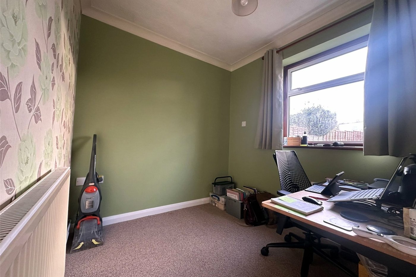 2 bedroom bungalow for sale in Chalk | Robinson Michael & Jackson