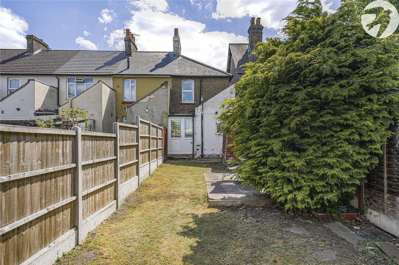 2 bedroom house for sale in Dartford | Robinson Jackson