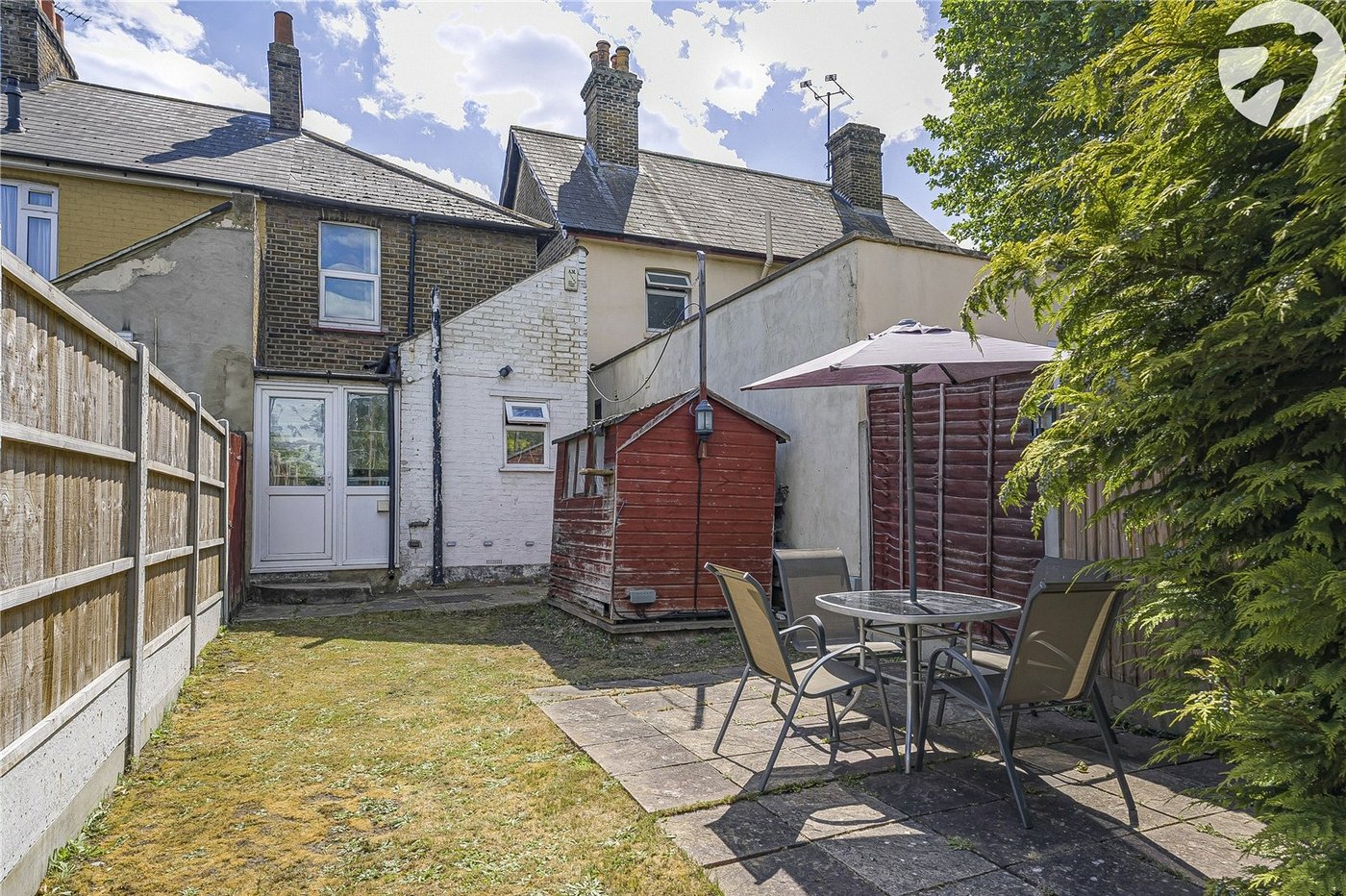 2 bedroom house for sale in Dartford | Robinson Jackson