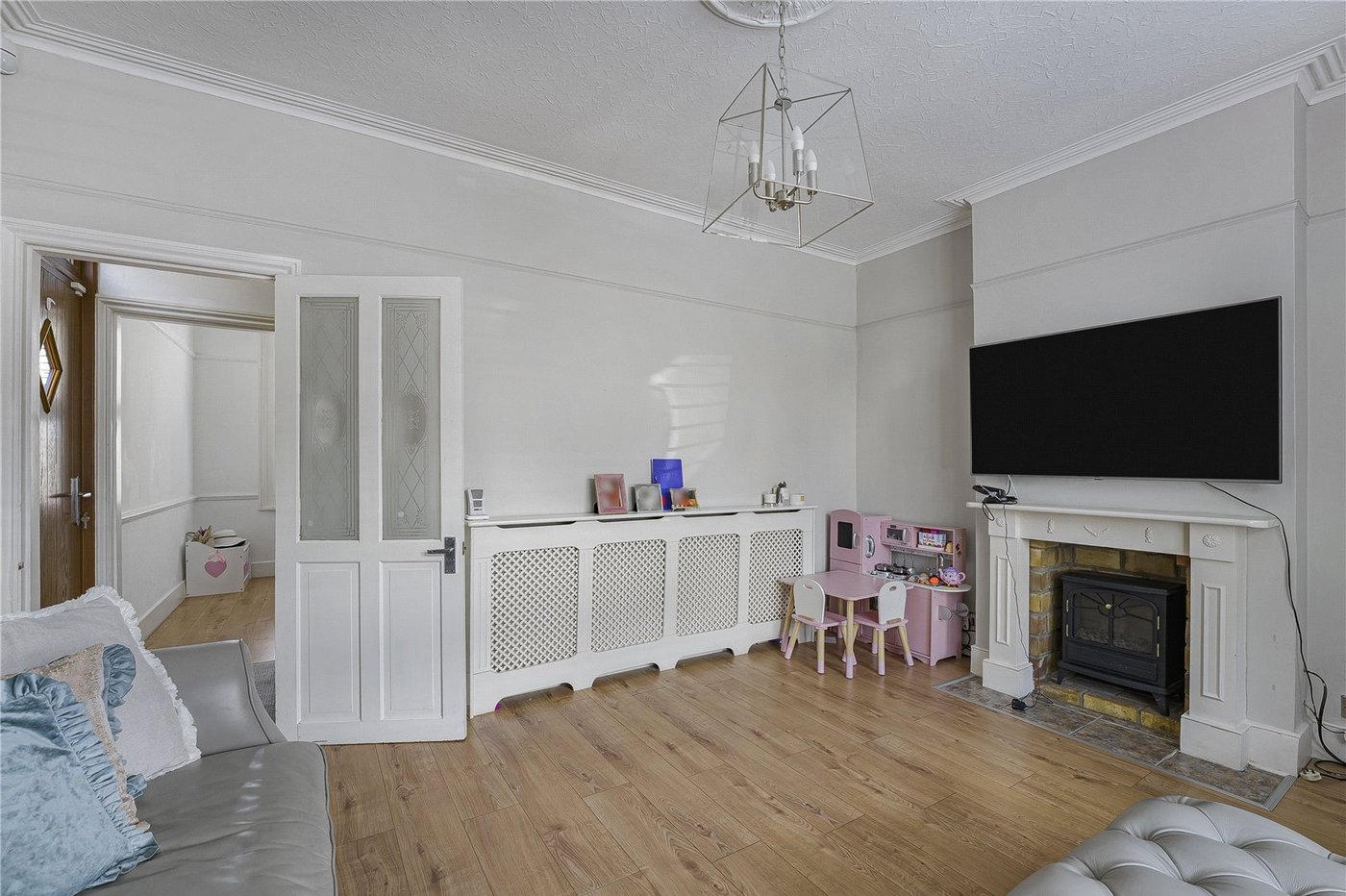 2 bedroom house for sale in Dartford | Robinson Jackson