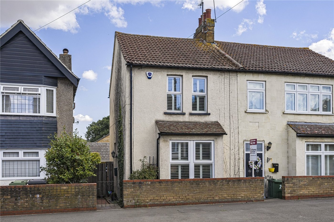 2 bedroom house for sale in Dartford | Robinson Jackson