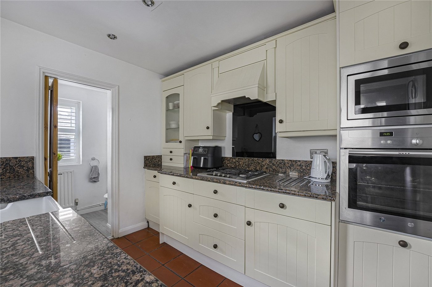 2 bedroom house for sale in Dartford | Robinson Jackson