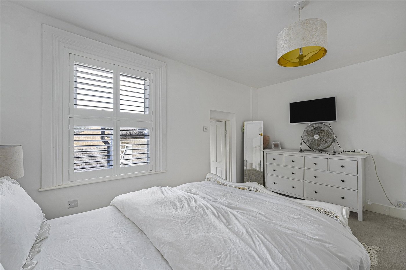 2 bedroom house for sale in Dartford | Robinson Jackson
