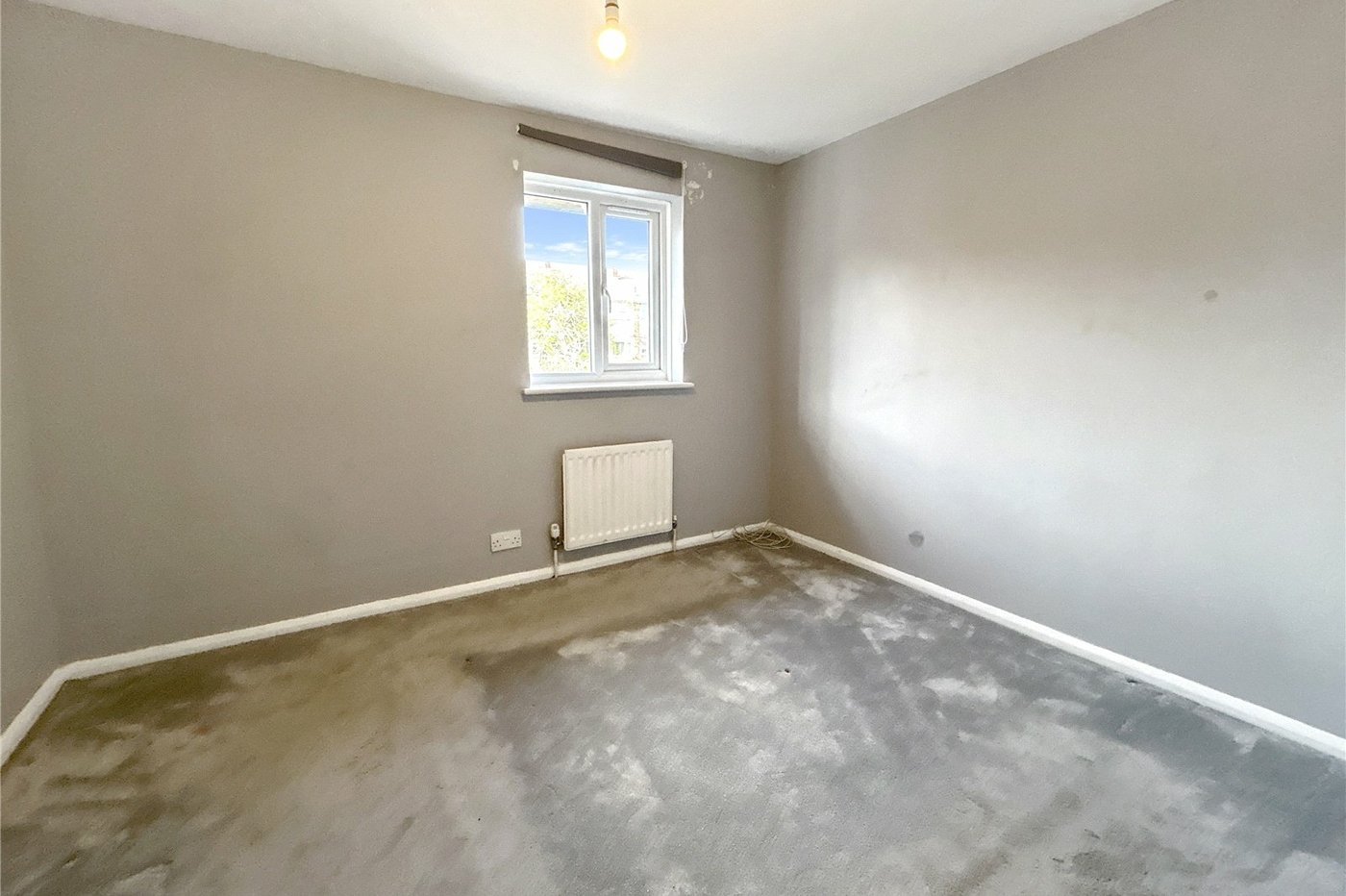 2 bedroom house for sale in Blackfen Road | Robinson Jackson