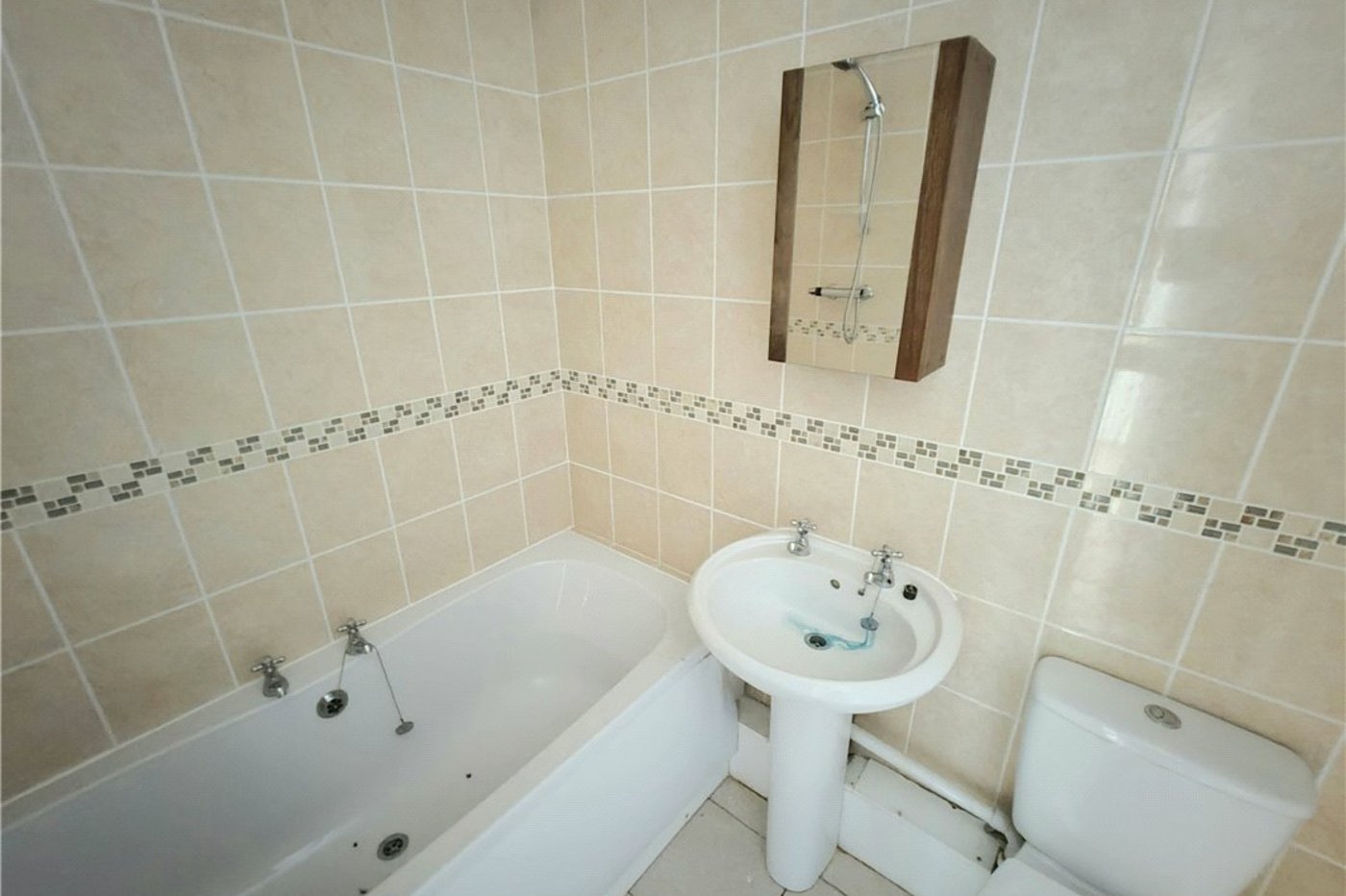 1 bedroom property for sale in Orpington | Robinson Jackson