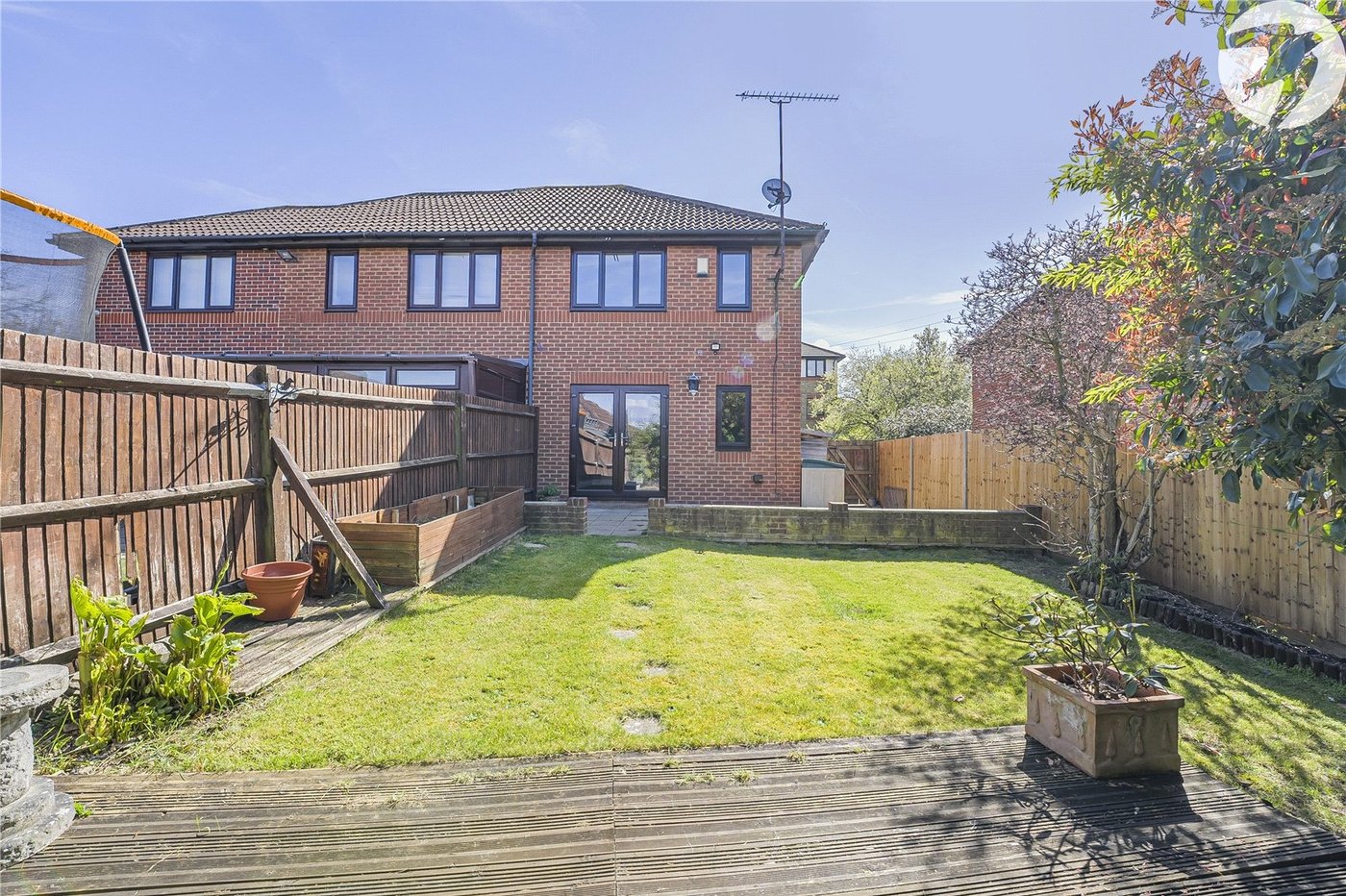 2 bedroom house for sale in Greenhithe | Robinson Jackson