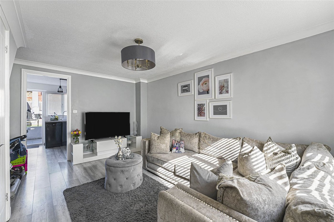 2 bedroom house for sale in Greenhithe | Robinson Jackson