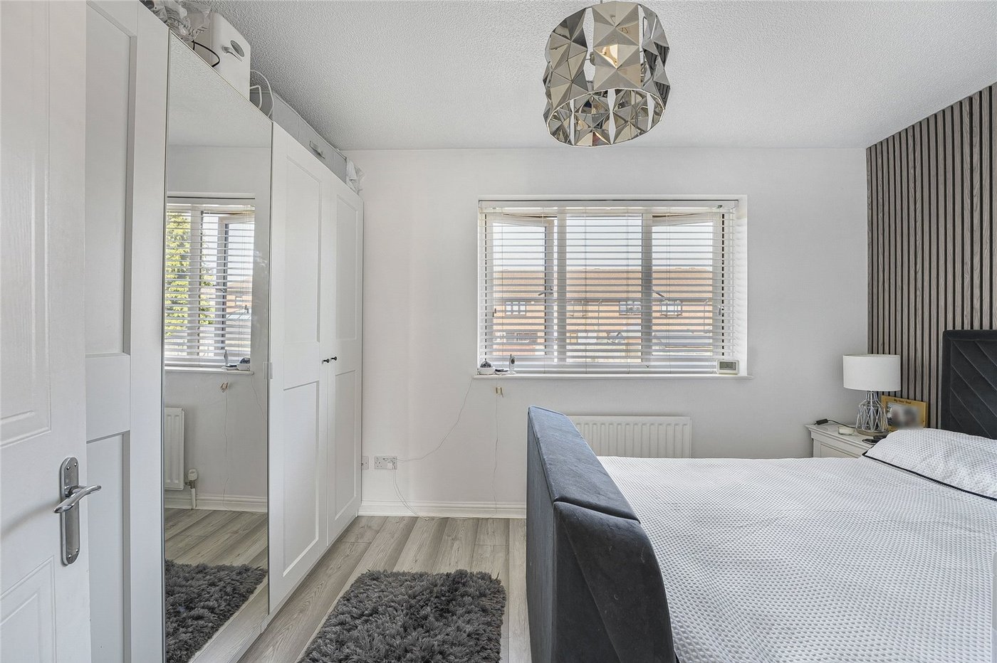 2 bedroom house for sale in Greenhithe | Robinson Jackson