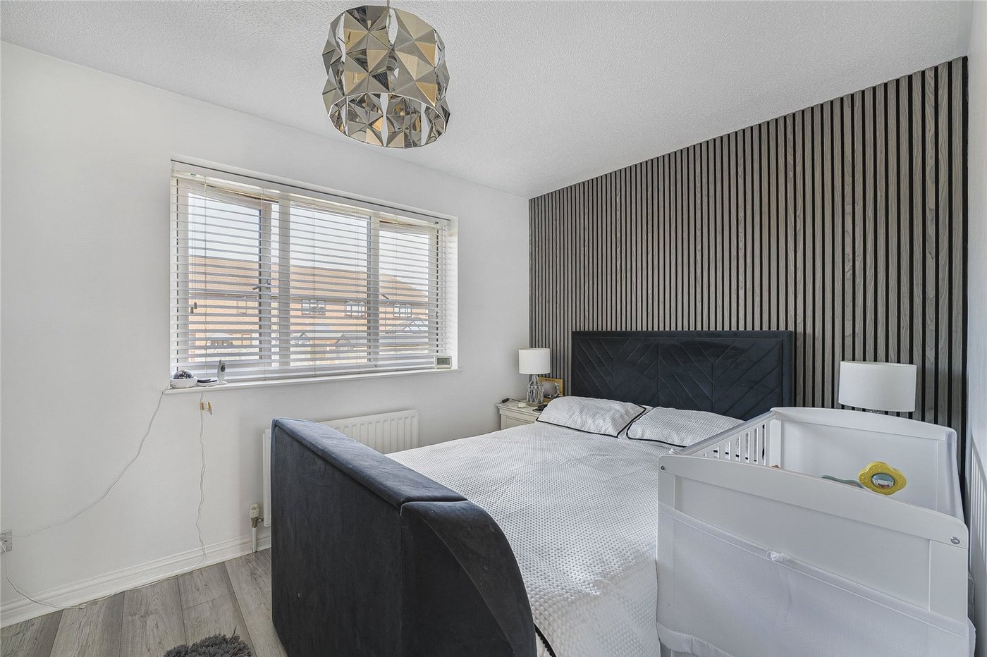 2 bedroom house for sale in Greenhithe | Robinson Jackson
