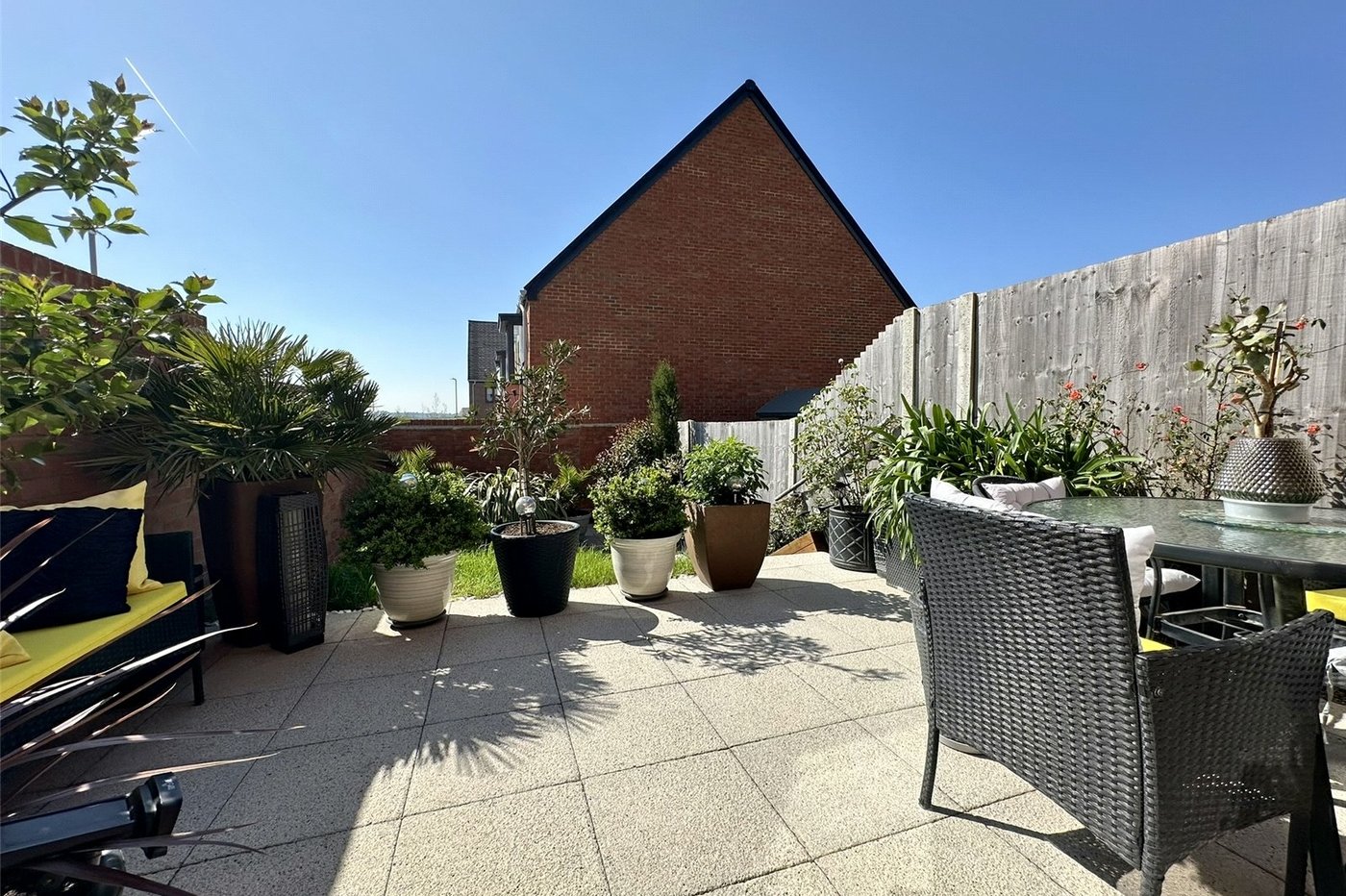 2 bedroom house for sale in Castle Hill | Robinson Jackson