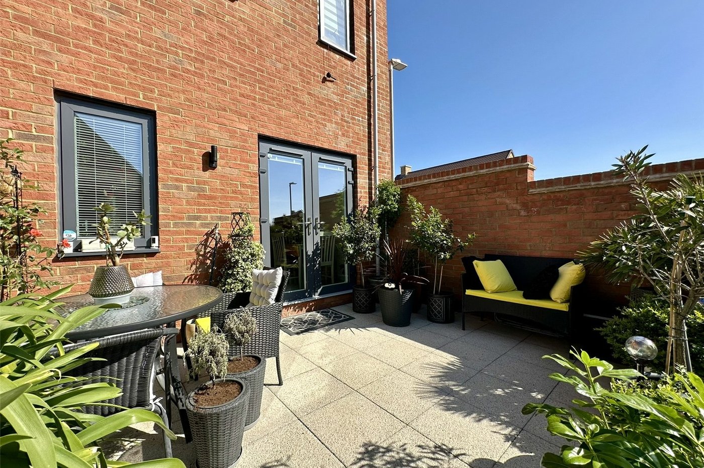 2 bedroom house for sale in Castle Hill | Robinson Jackson