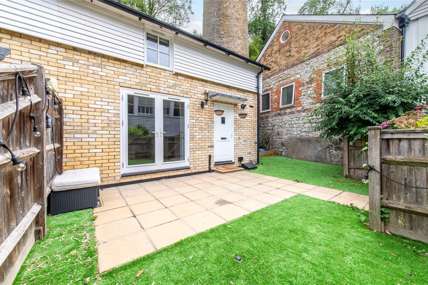 2 bedroom house for sale in Maidstone | Robinson Michael & Jackson