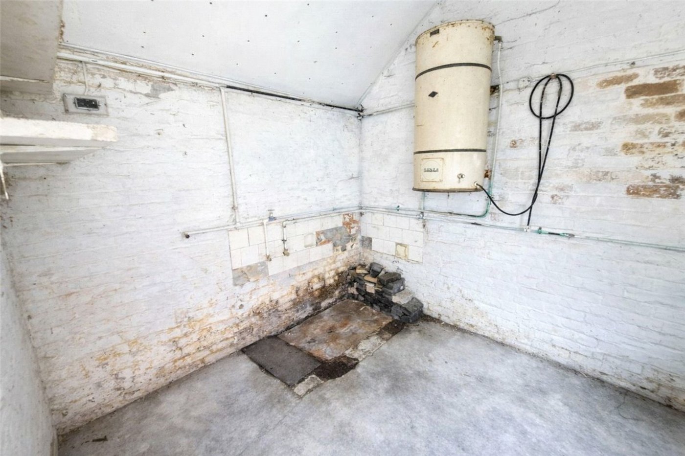 2 bedroom house for sale in Otford Lane | Robinson Jackson