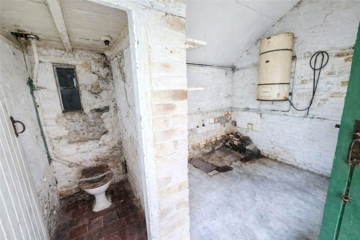 2 bedroom house for sale in Otford Lane | Robinson Jackson