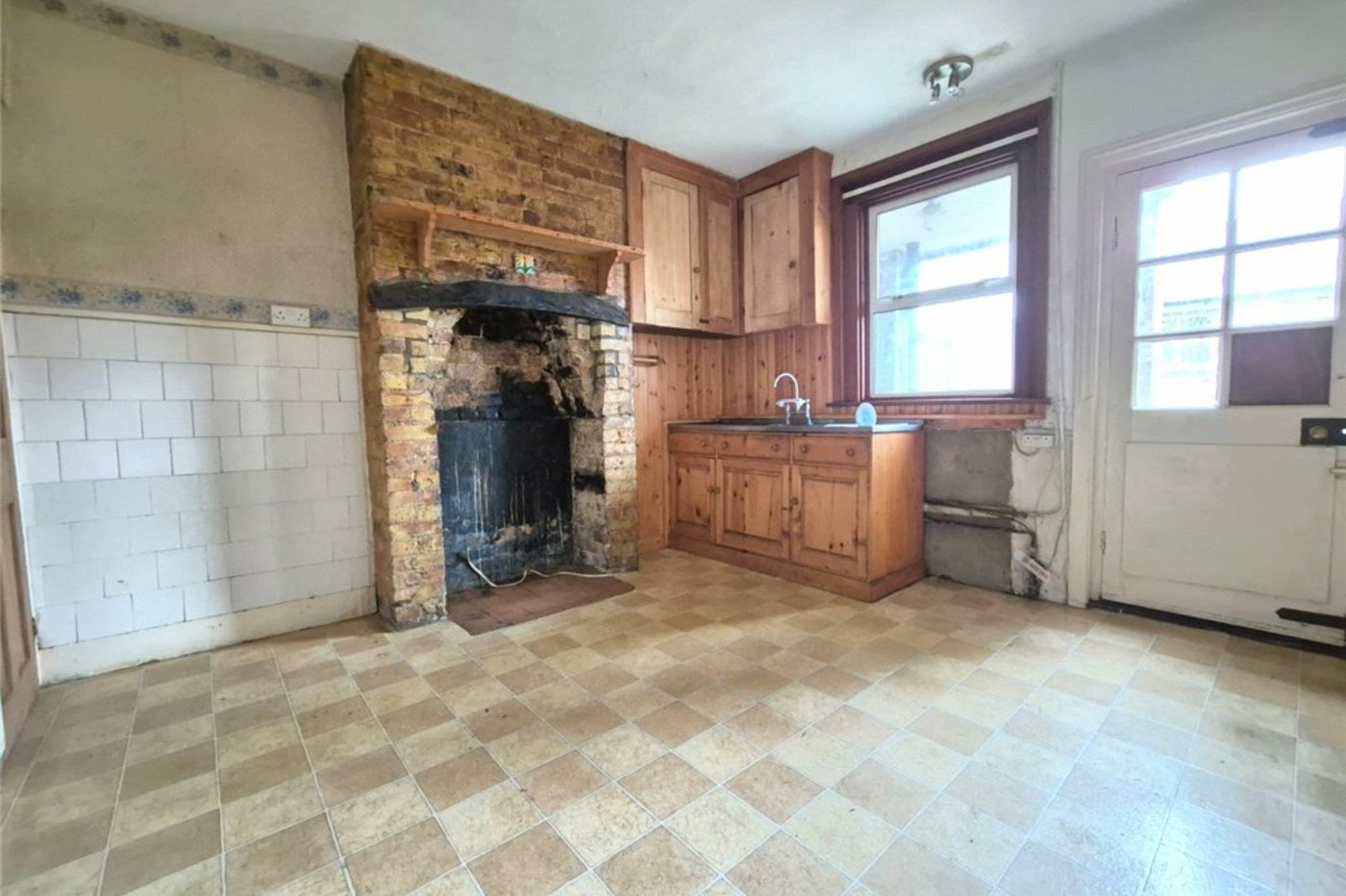 2 bedroom house for sale in Otford Lane | Robinson Jackson