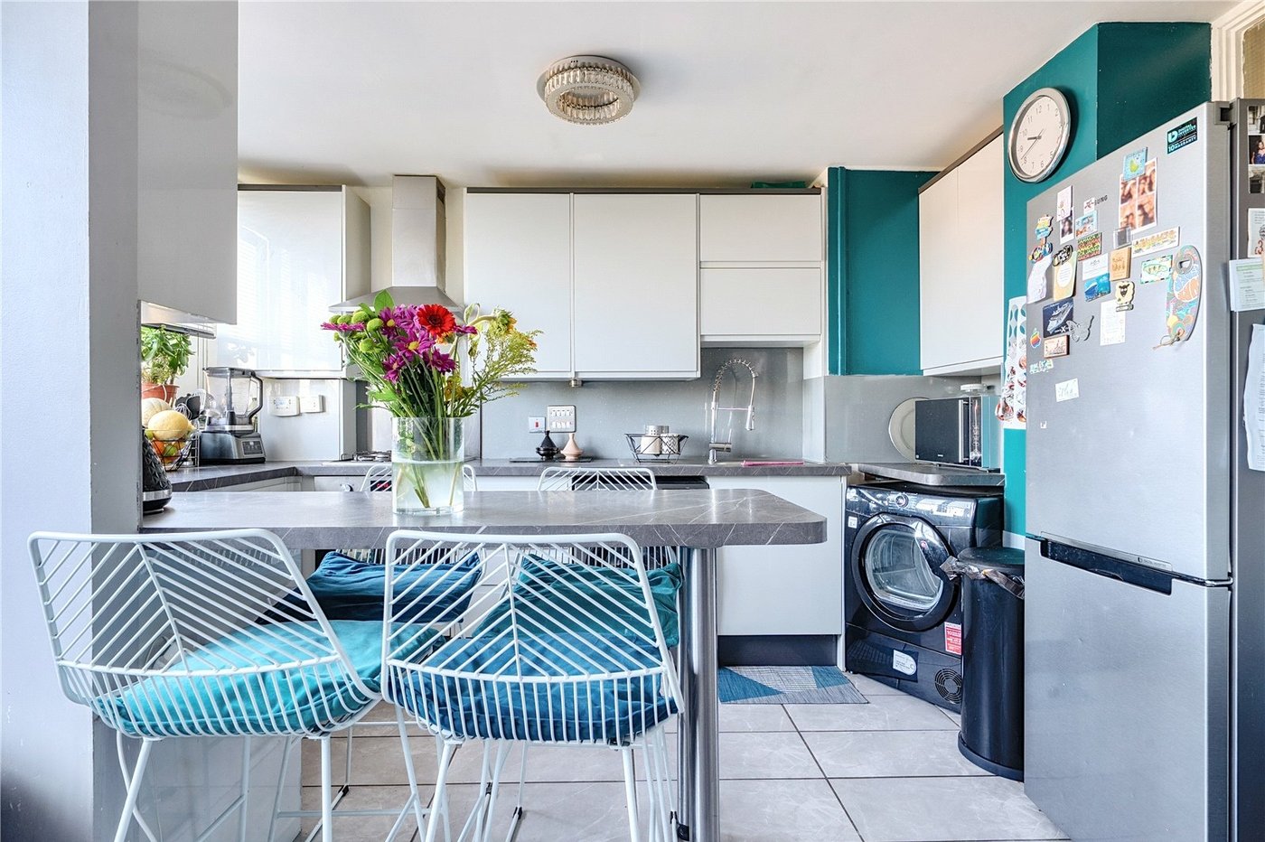 3 bedroom property for sale in London | Robinson Jackson