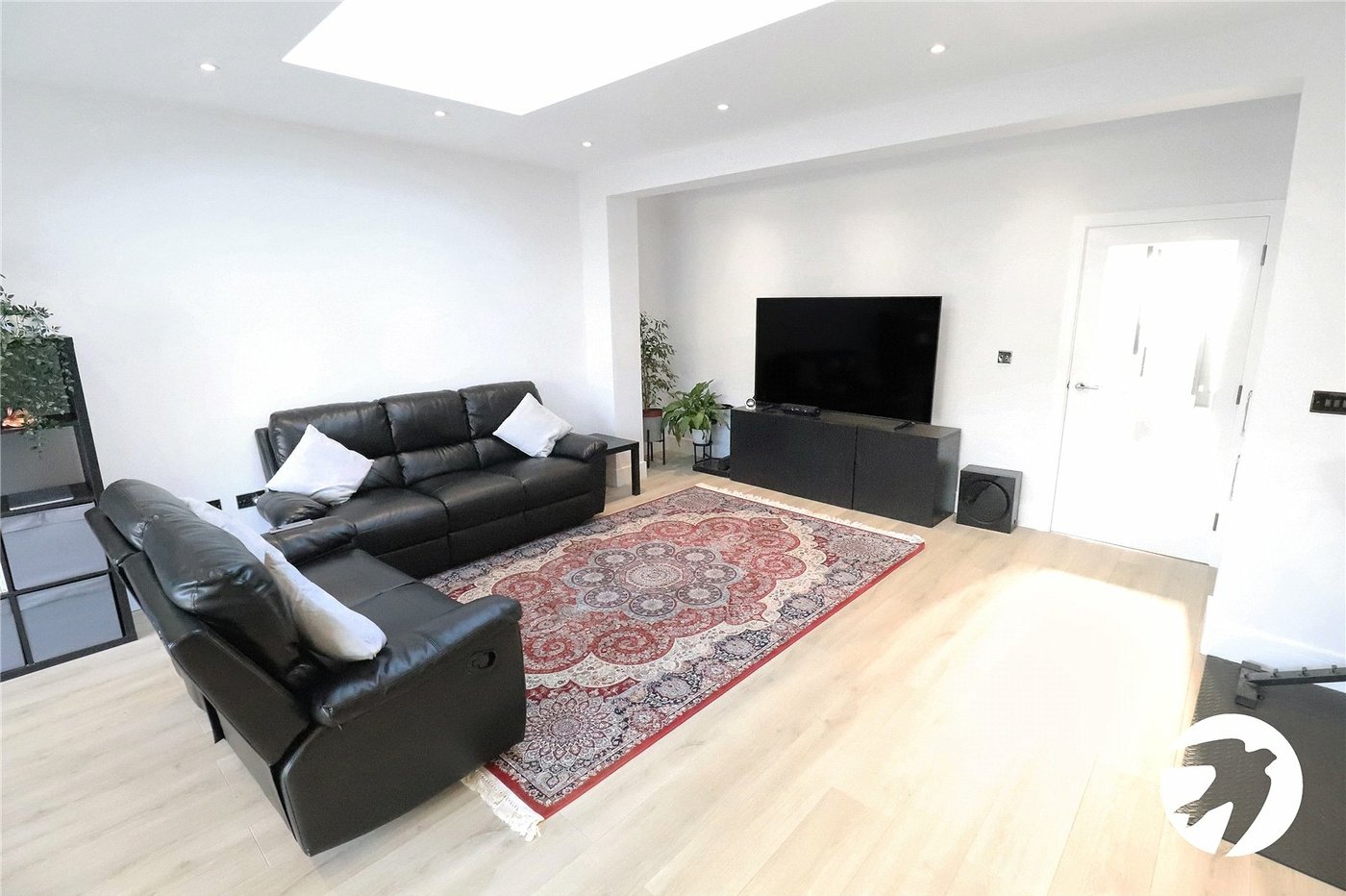 3 bedroom bungalow for sale in Bexleyheath | Robinson Jackson