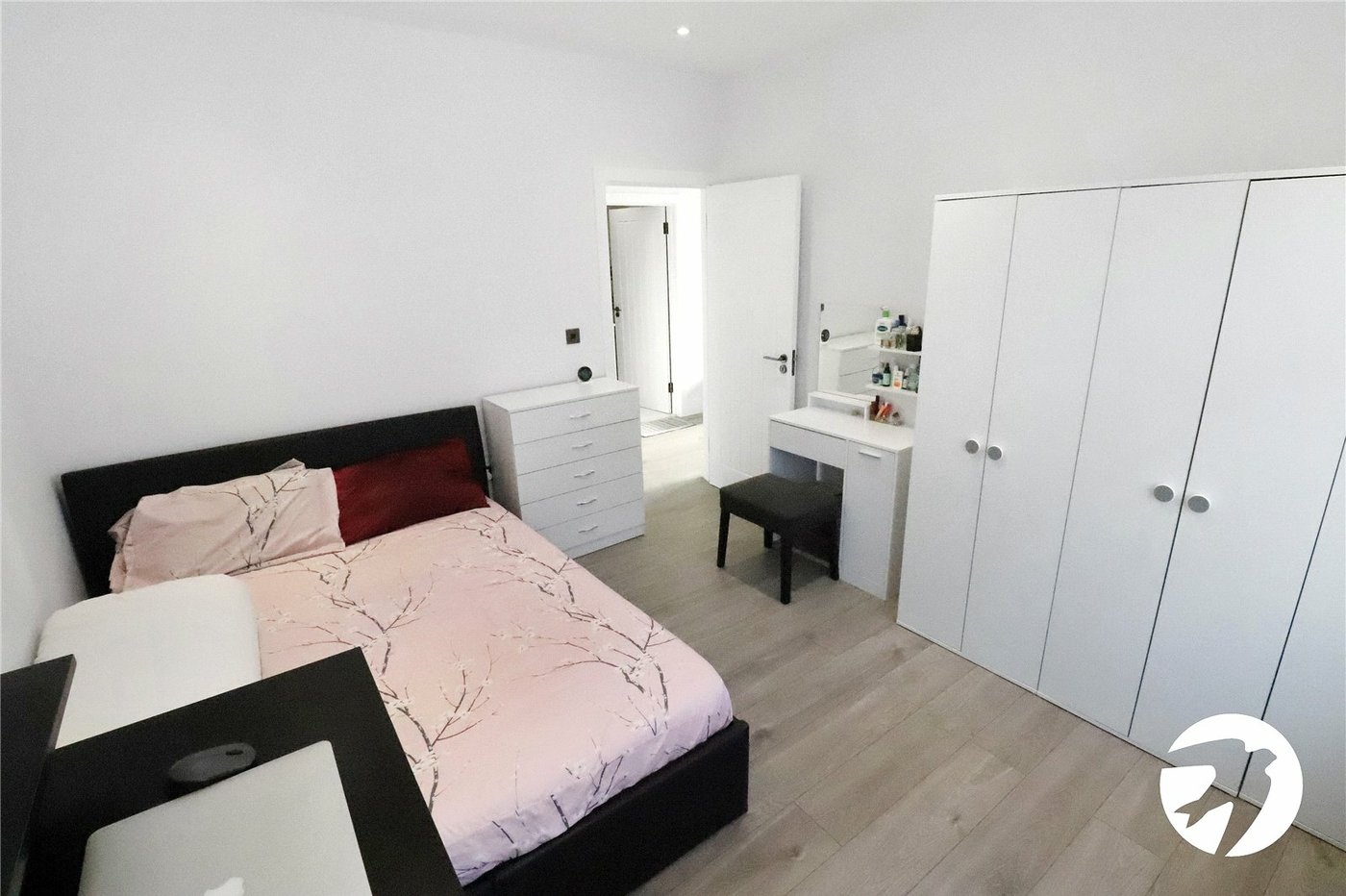 3 bedroom bungalow for sale in Bexleyheath | Robinson Jackson