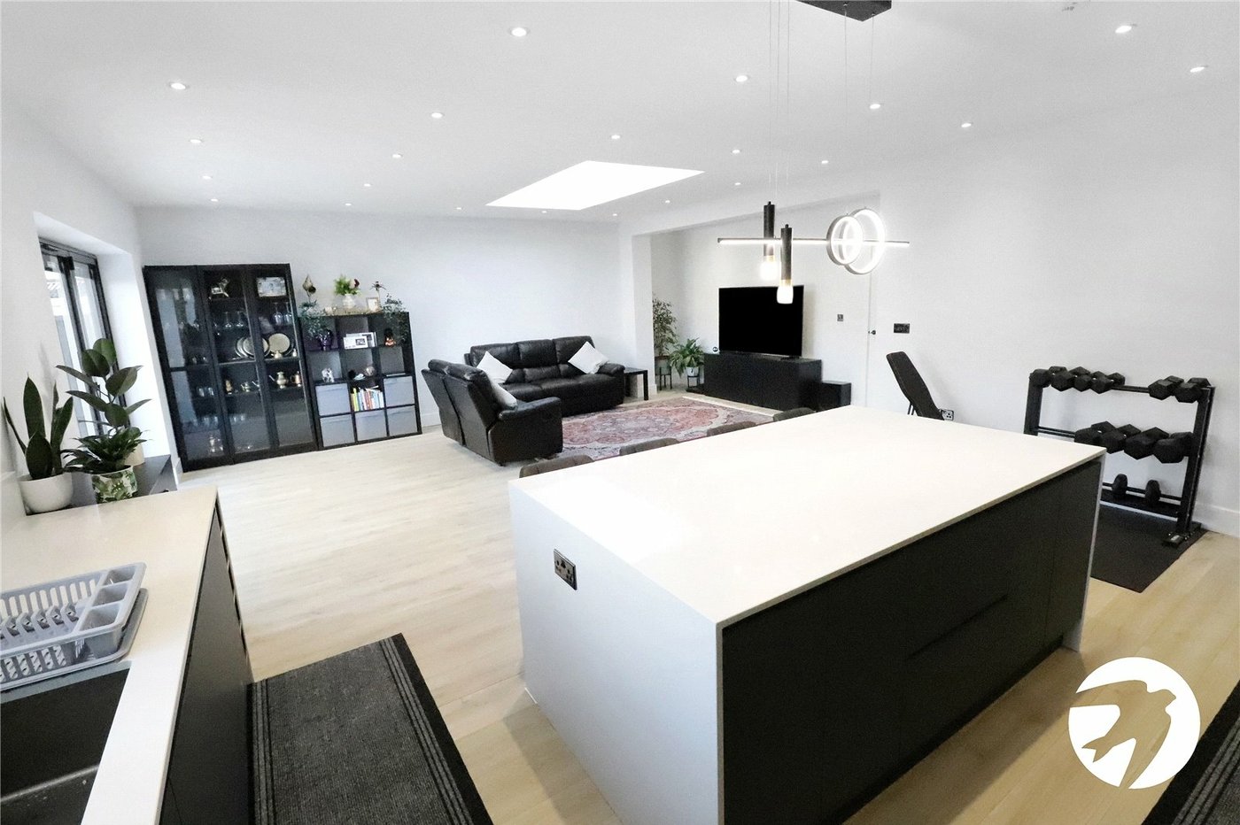 3 bedroom bungalow for sale in Bexleyheath | Robinson Jackson