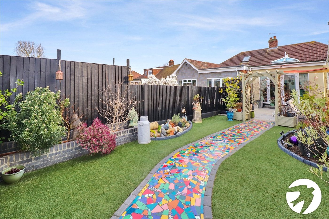3 bedroom bungalow for sale in Bexleyheath | Robinson Jackson