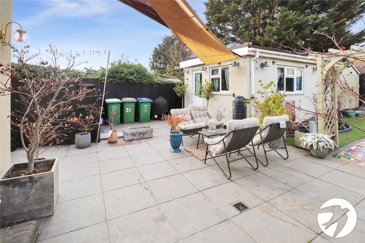 3 bedroom bungalow for sale in Bexleyheath | Robinson Jackson