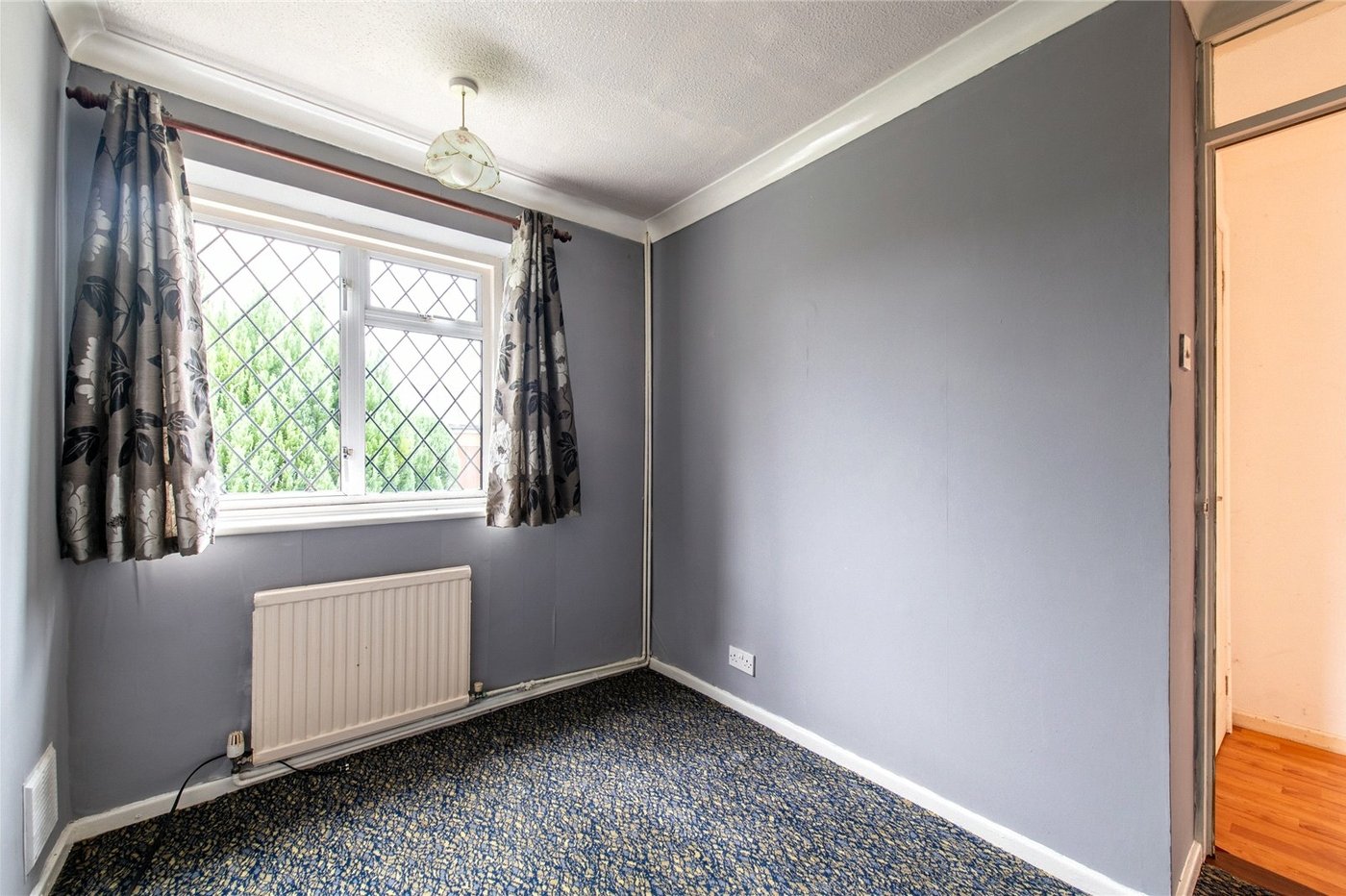 2 bedroom bungalow for sale in Langley | Robinson Michael & Jackson