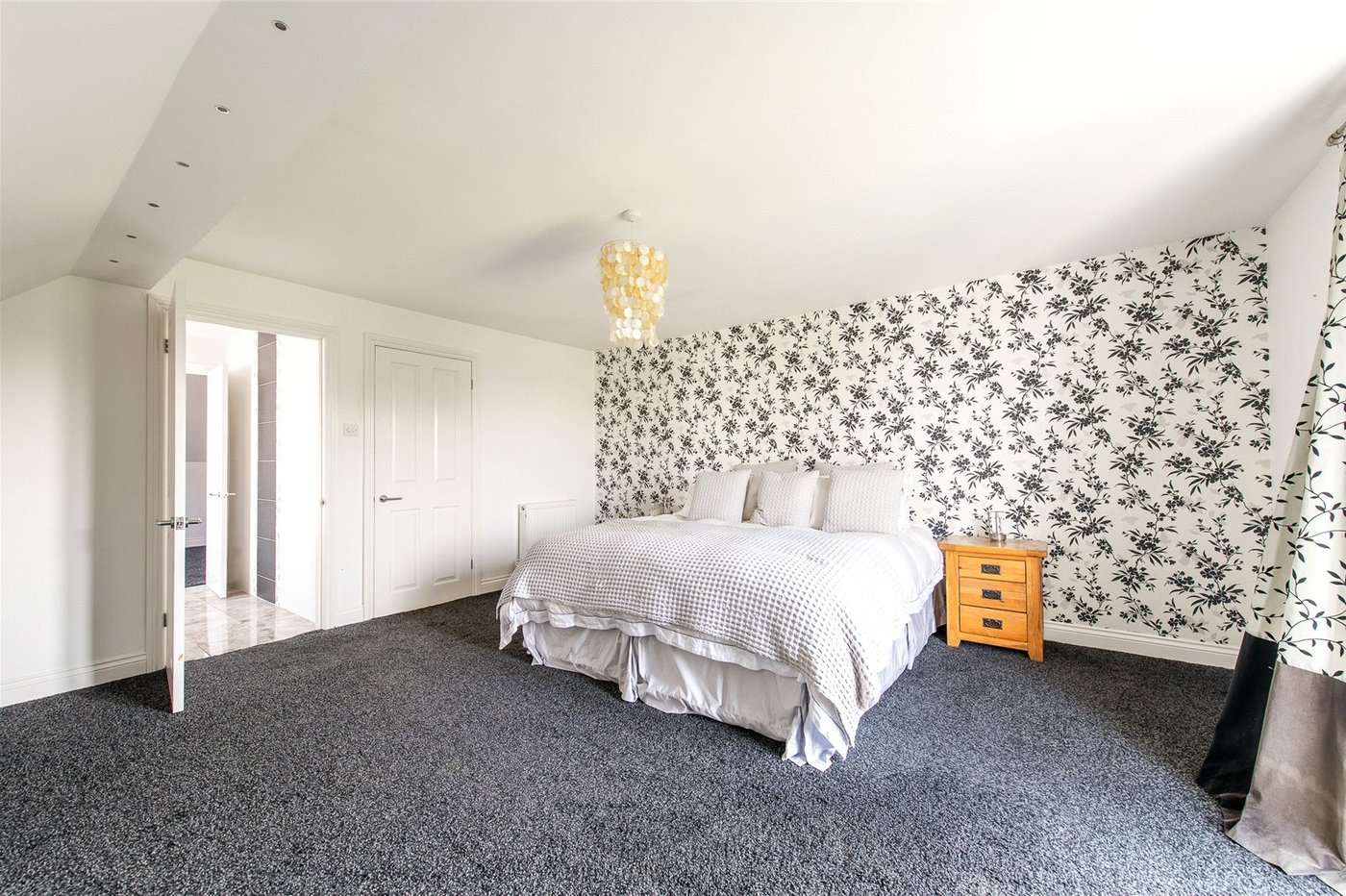 5 bedroom house for sale in Langley | Robinson Michael & Jackson