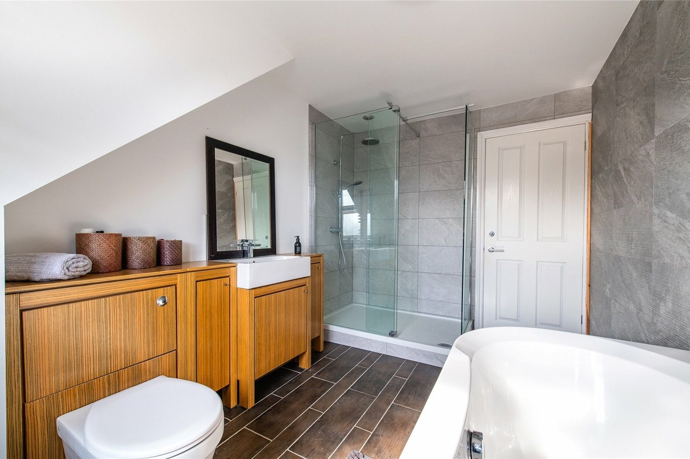 5 bedroom house for sale in Langley | Robinson Michael & Jackson