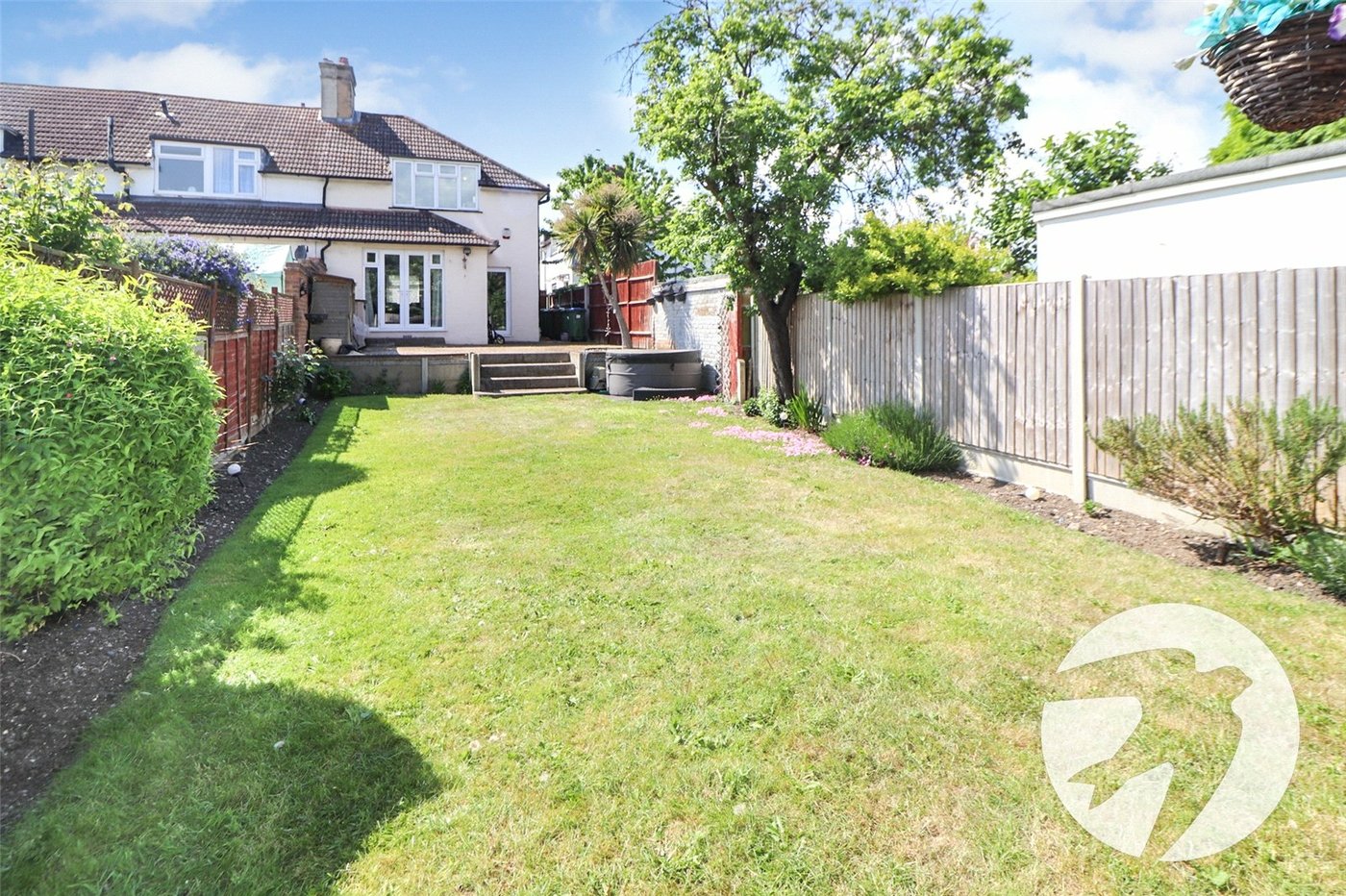 3 bedroom house for sale in Erith | Robinson Jackson