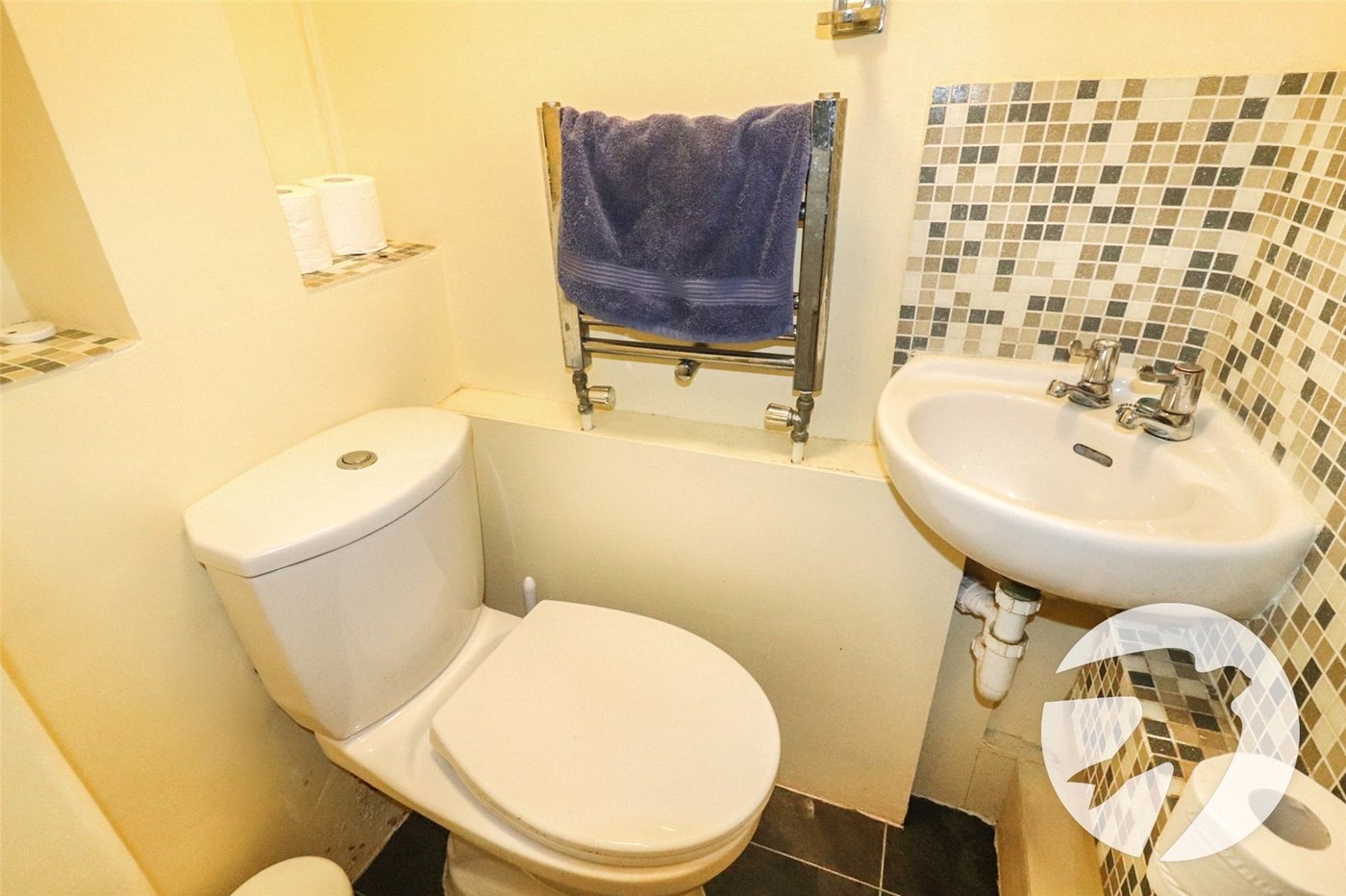 2 bedroom house for sale in Erith | Robinson Jackson