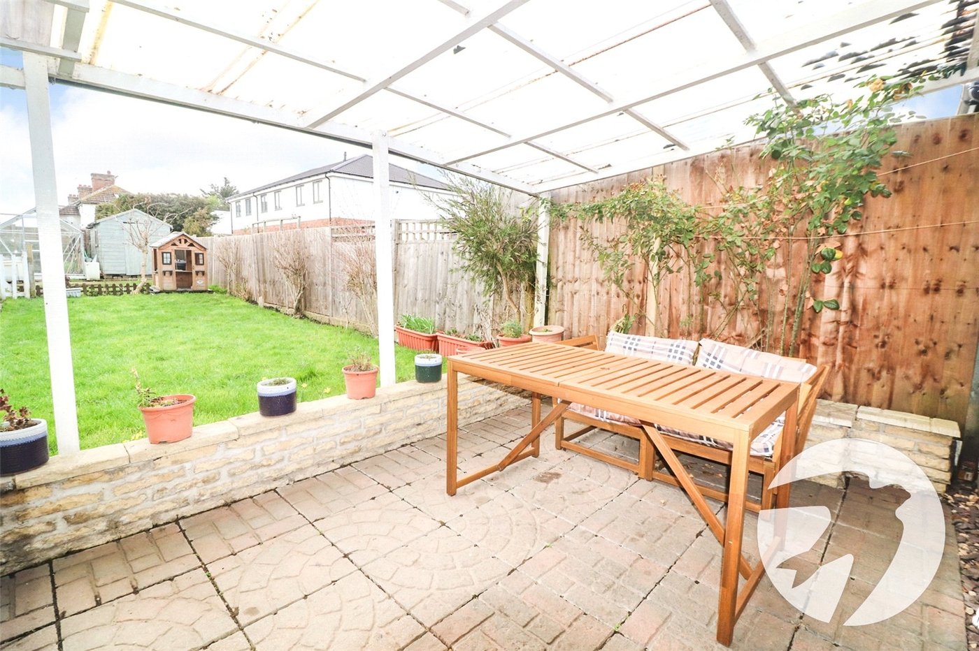 2 bedroom house for sale in Erith | Robinson Jackson