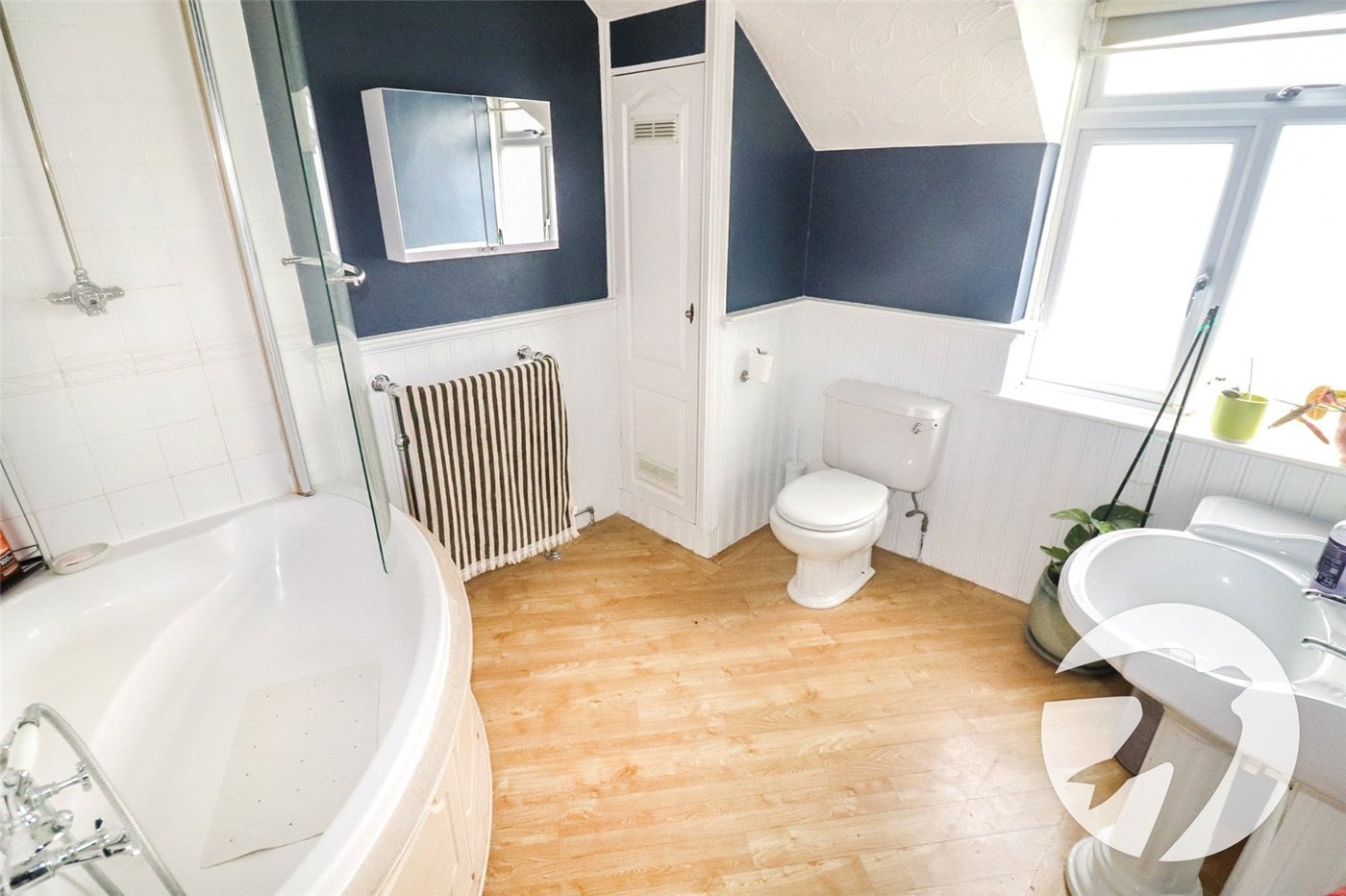 2 bedroom house for sale in Erith | Robinson Jackson