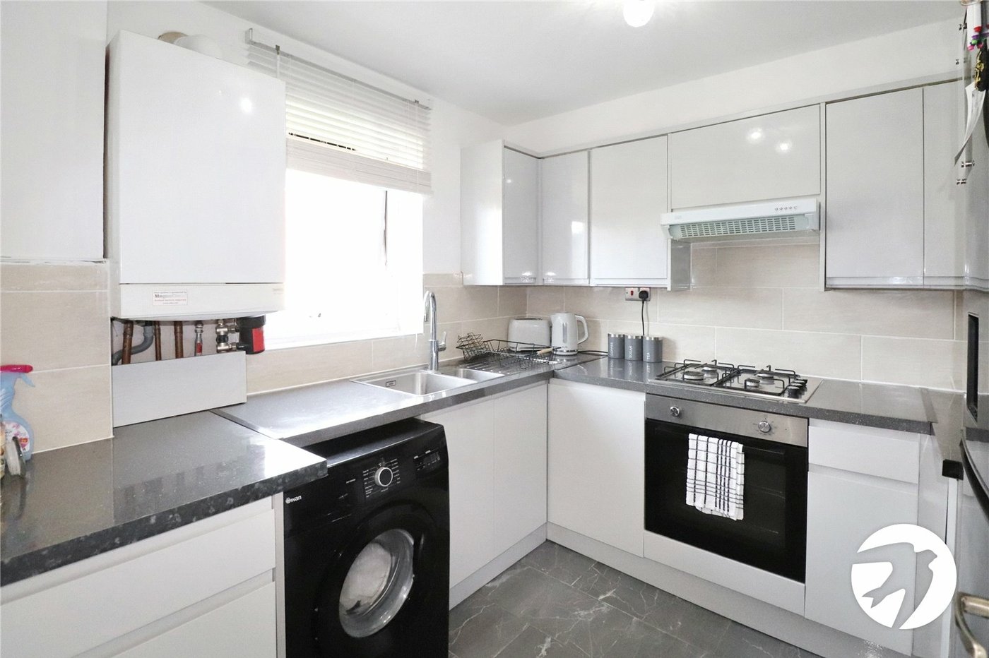 2 bedroom property for sale in Belvedere | Robinson Jackson