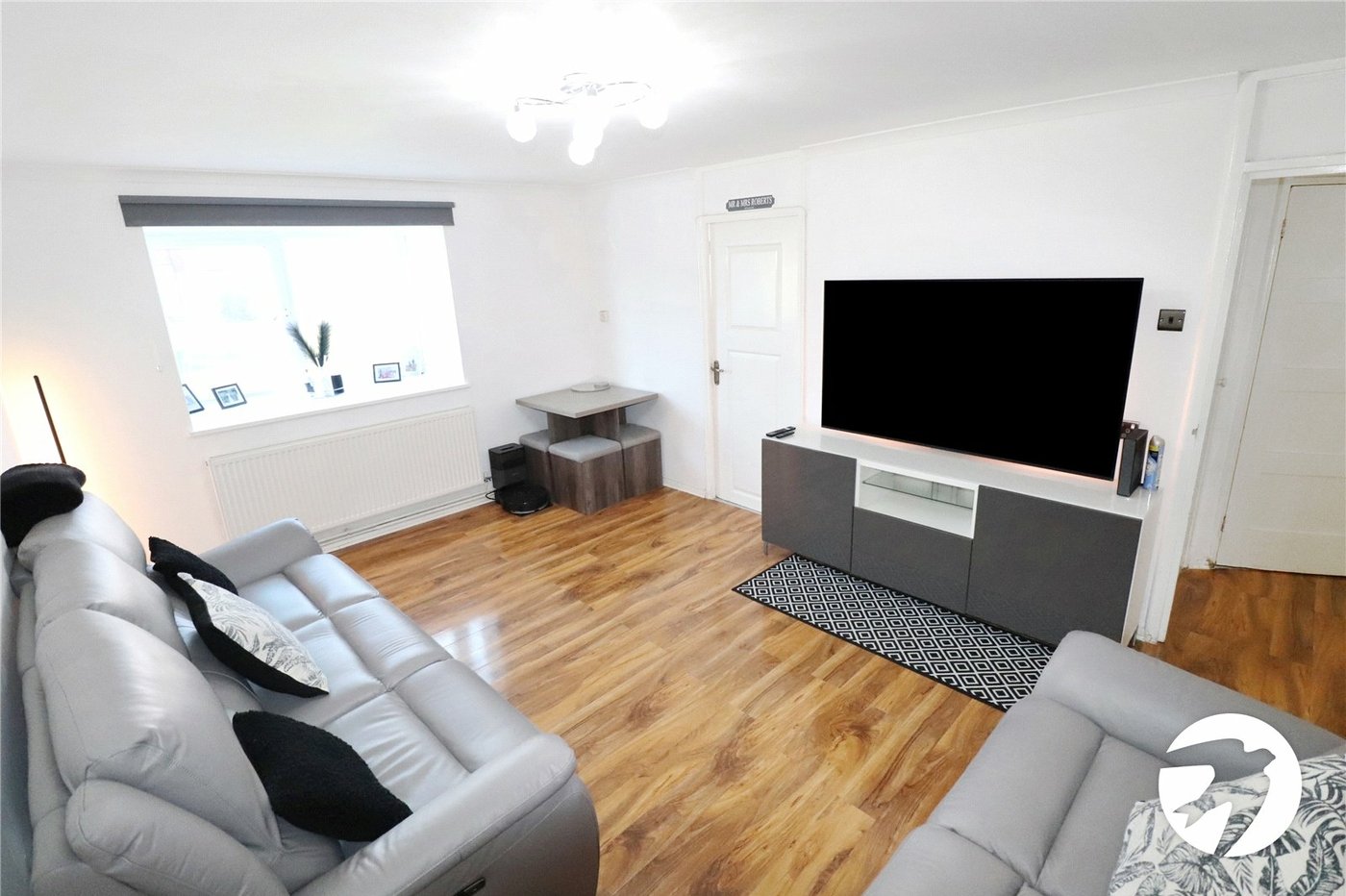 2 bedroom property for sale in Belvedere | Robinson Jackson