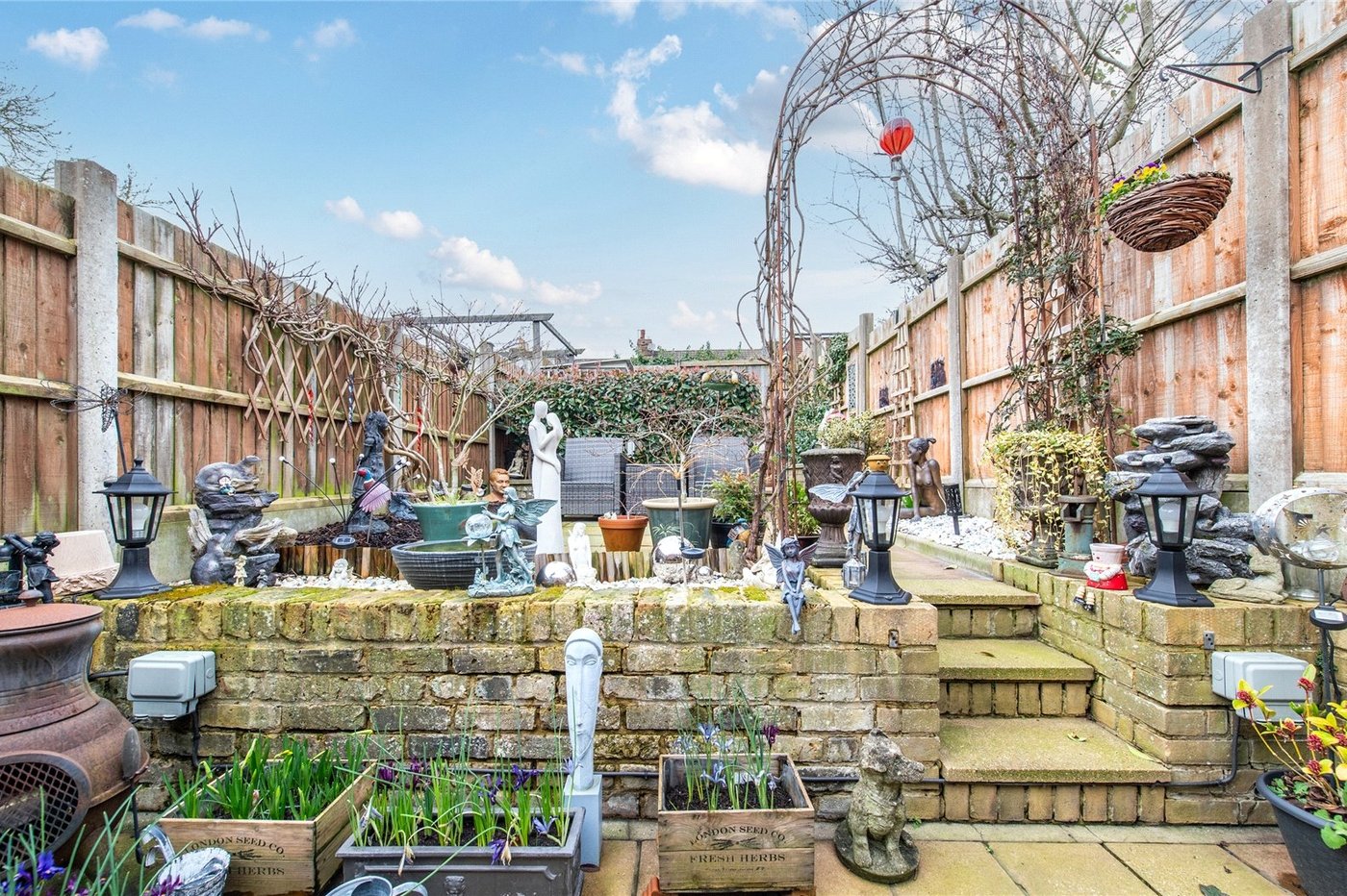 2 bedroom house for sale in Maidstone | Robinson Michael & Jackson